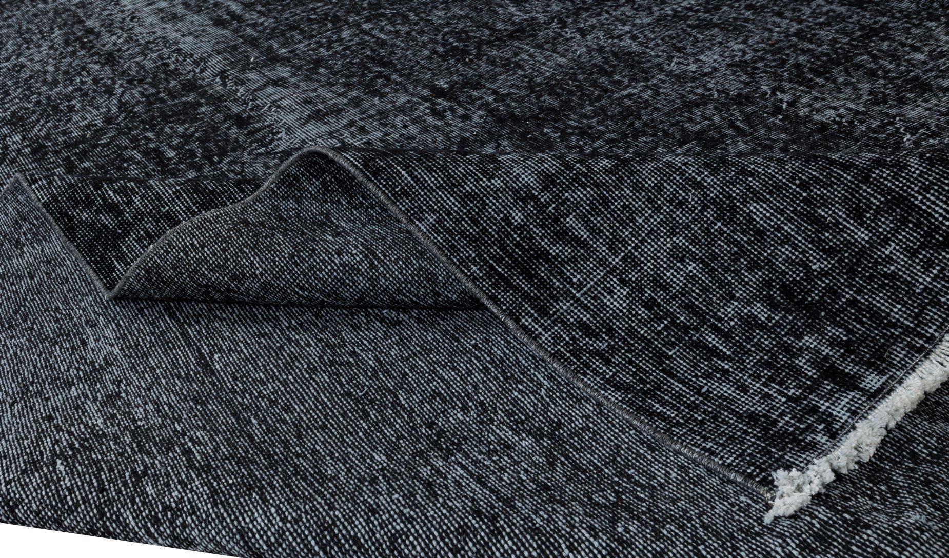 6.7x10.4 Ft Handgefertigter türkischer Vintage-Teppich in Schwarz, überzogen für Modern Interior (Moderne) im Angebot