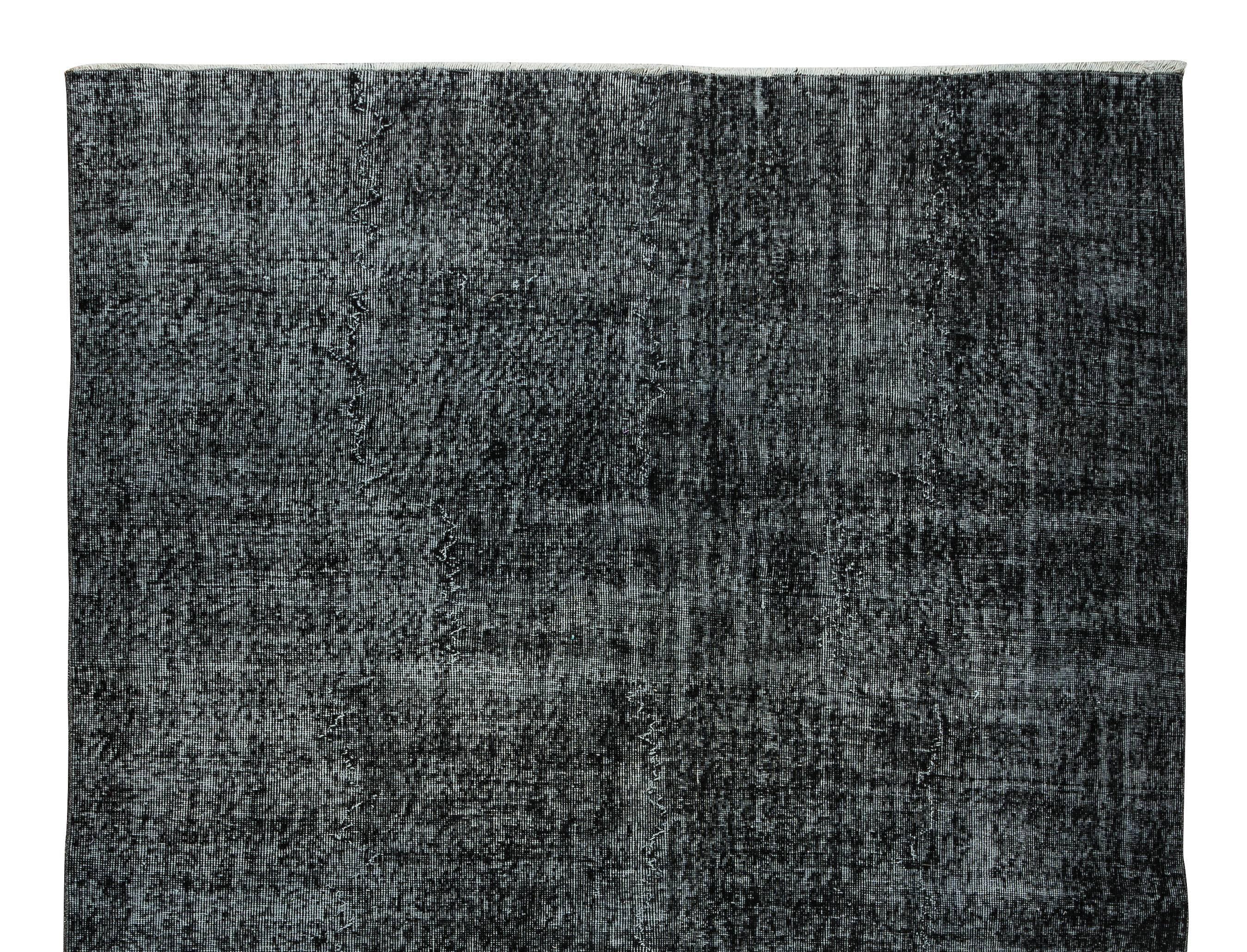 6.7x10.4 Ft Handgefertigter türkischer Vintage-Teppich in Schwarz, überzogen für Modern Interior (Türkisch) im Angebot