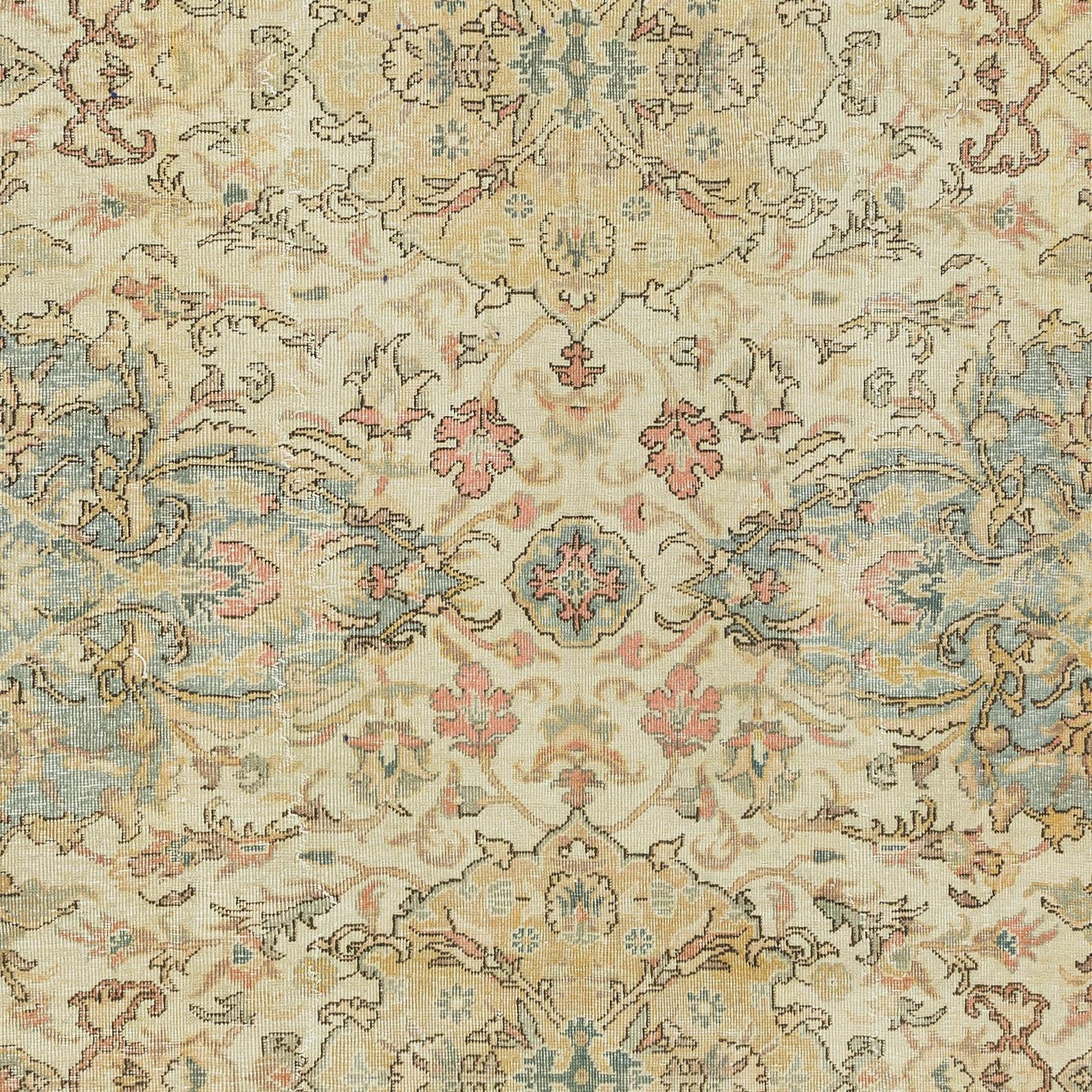 6.7x10.5 Ft Handmade Vintage Turkish Rug in Beige, Ideal for Home & Office Decor In Excellent Condition For Sale In Spring Valley, NY