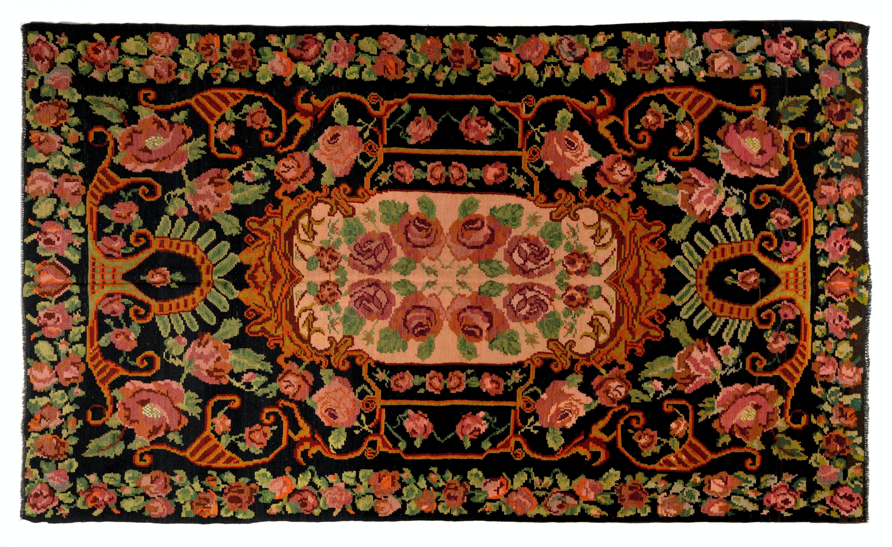 Hand-Woven 6.7x11 Ft Handmade Vintage Eastern European Bessarabian Kilim with Flower Design For Sale