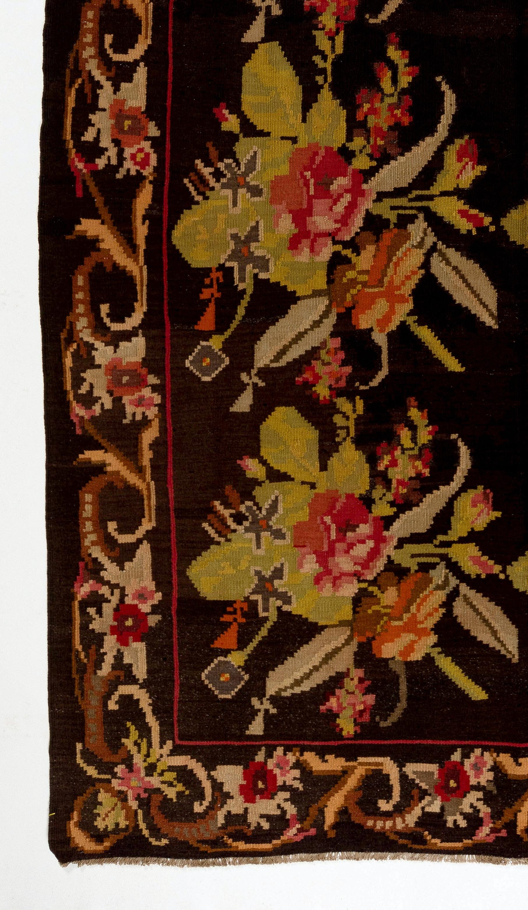 6.7x11.8 Ft handgewebter moldawischer Kelim mit floralem Design. Weinlese-Teppich aus Bessarabien (Moldauisch) im Angebot