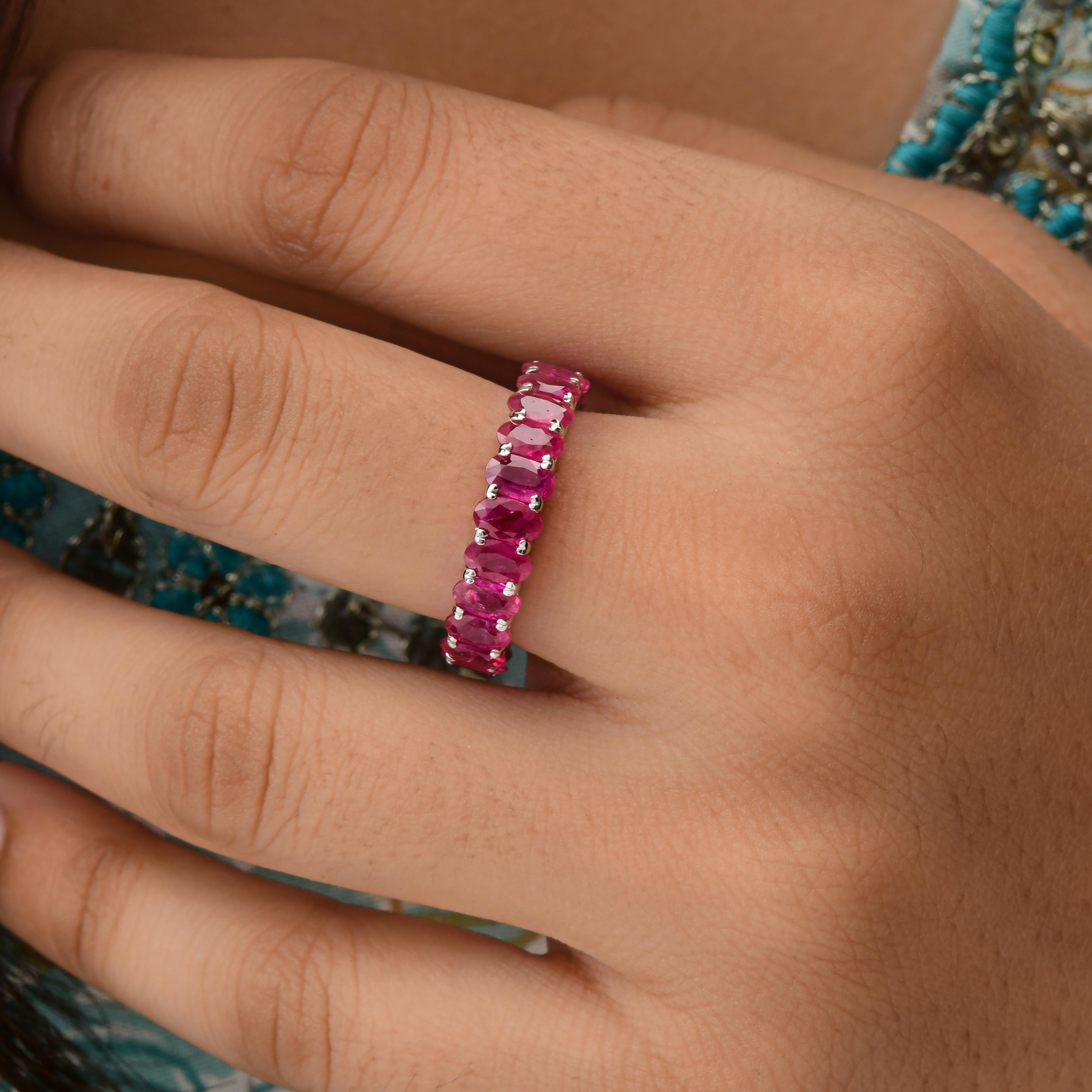 Women's 6.8 Carat Oval Brilliant Cut Ruby Gemstone Band Ring 18 Karat White Gold Jewelry For Sale