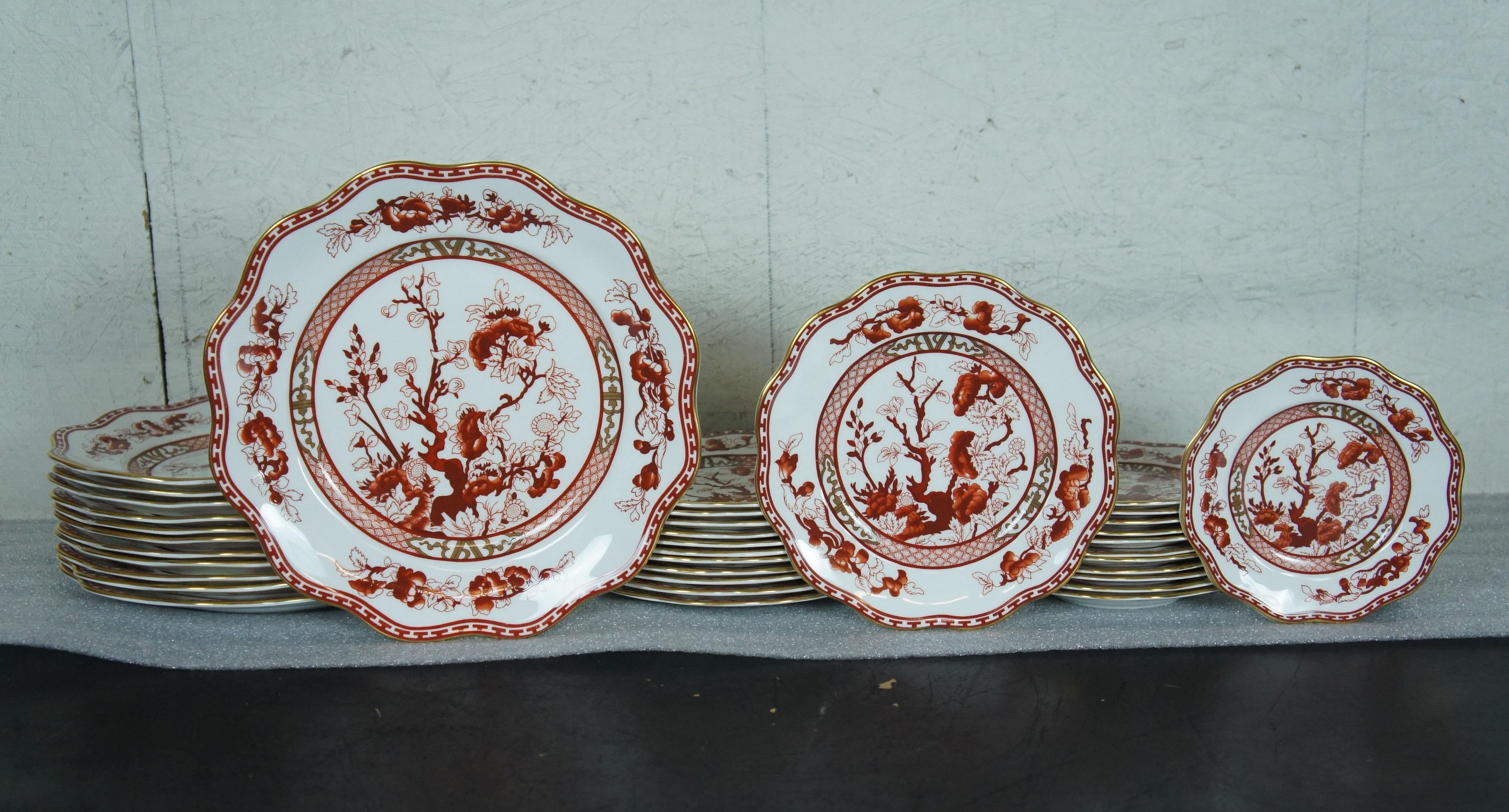 68 Pc English Coalport Indian Tree Coral Scalloped Dinnerware Service Set for 12 In Good Condition In Dayton, OH