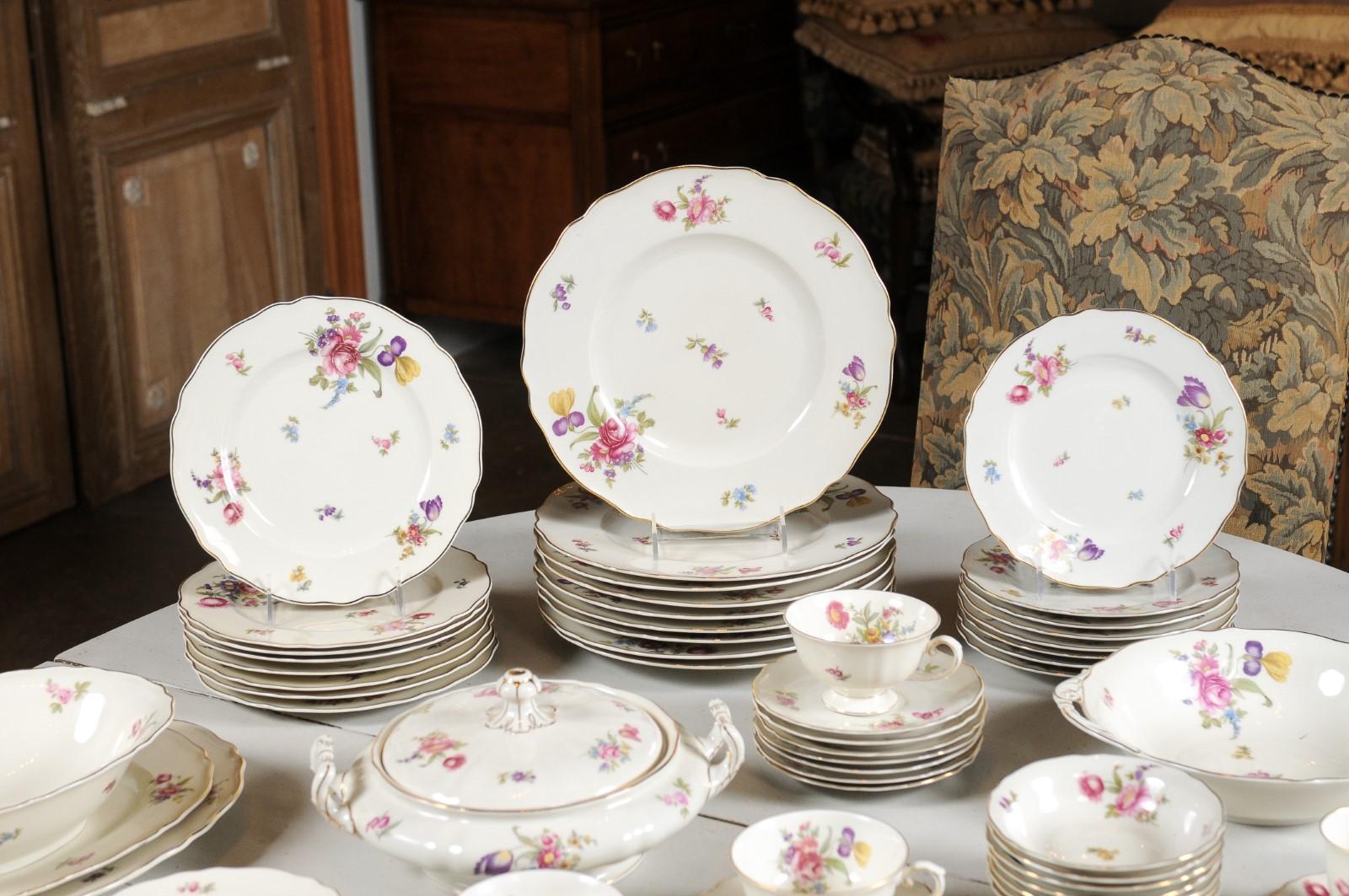 68-Piece 1940s German Franconia Selb Bavaria Porcelain Set with Floral Décor In Good Condition In Atlanta, GA