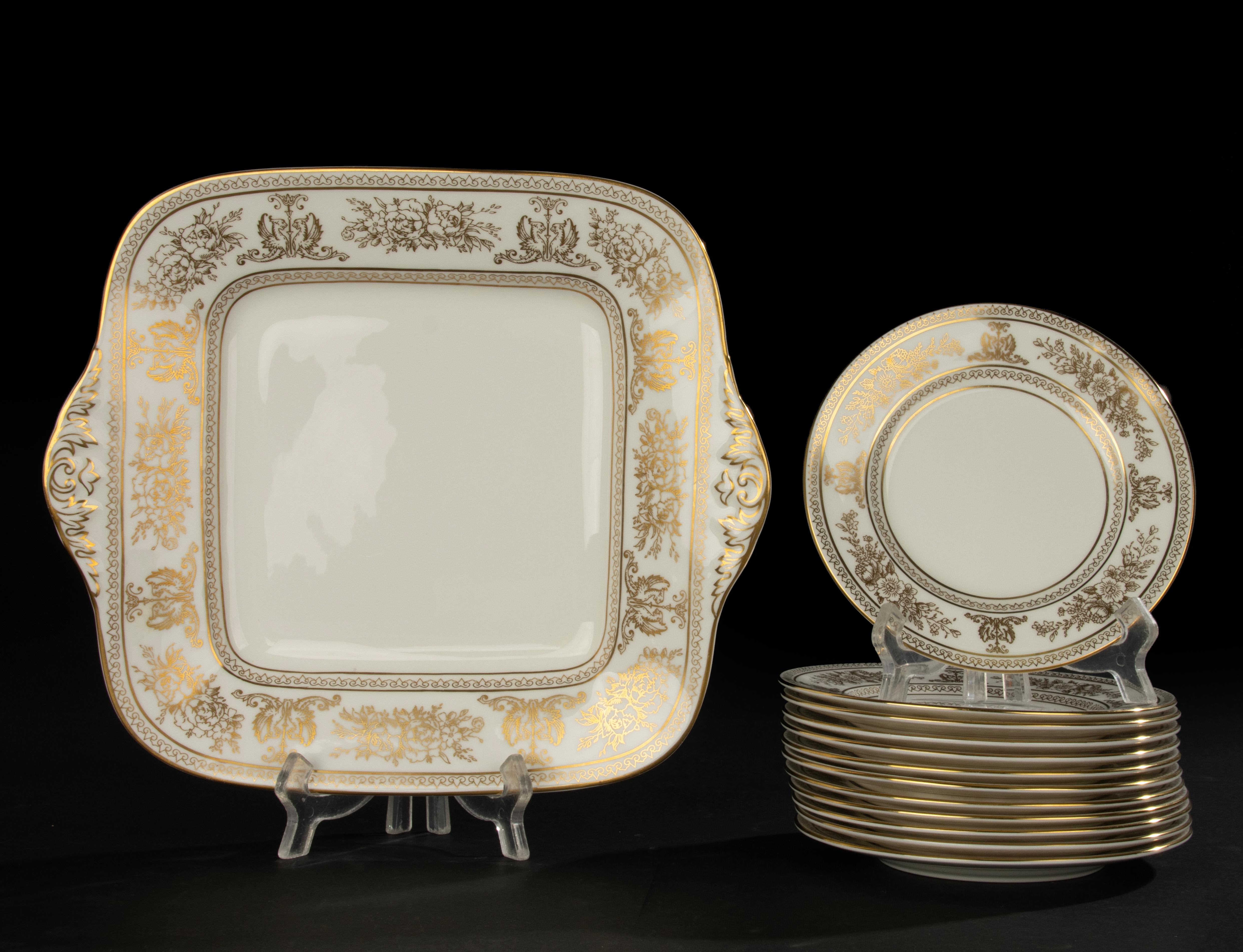 Servizio da tavola da 68 pezzi - Wedgwood - Columbia Gold - Completo per 12 persone in vendita 7