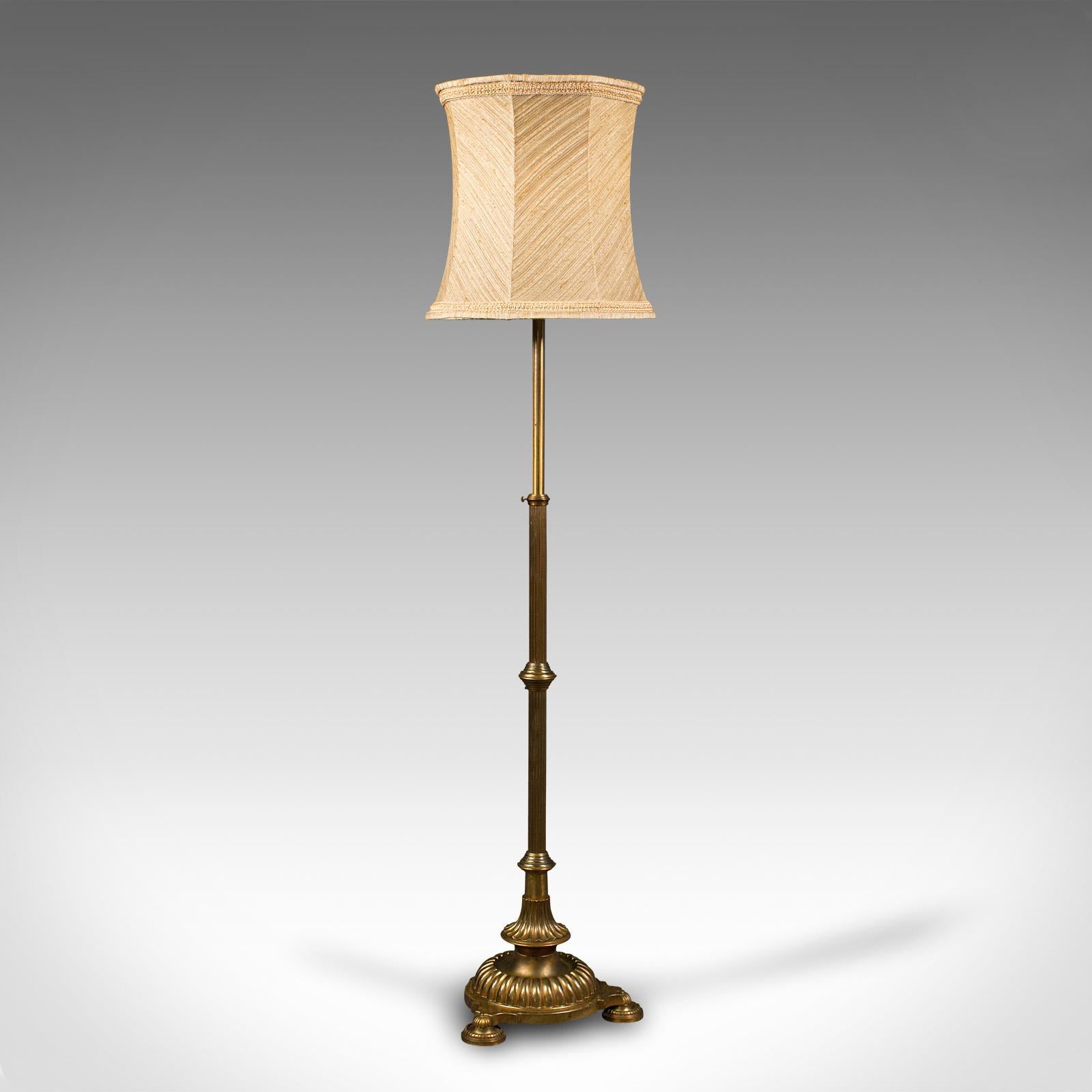 Britannique Lampe standard vintage anglaise, laiton, lampe de lecture réglable, 1940 en vente