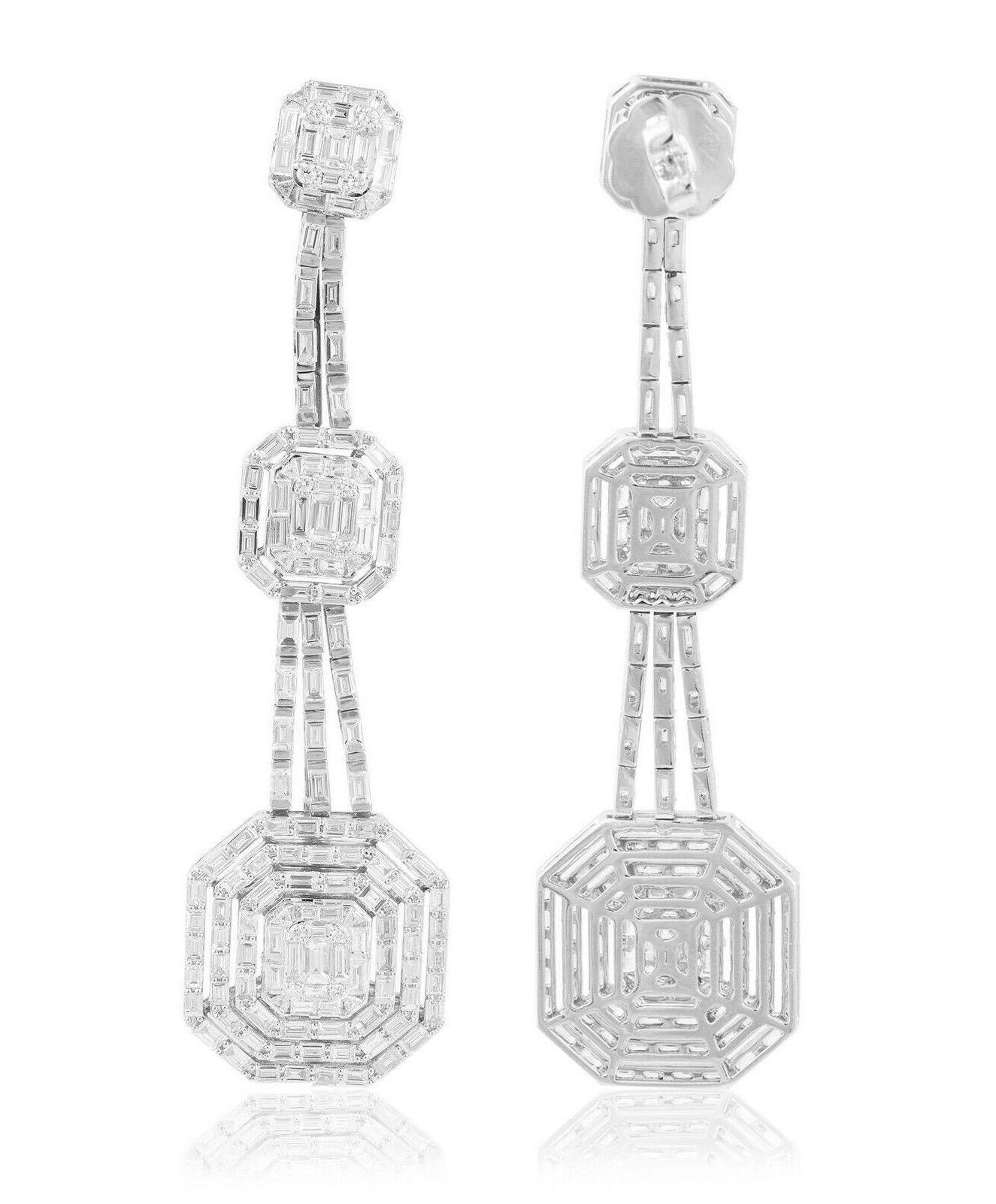 Contemporary Meghna Jewels l6.80 Carat Baguette Diamond 14 Karat Gold Tiered Drop Earrings For Sale