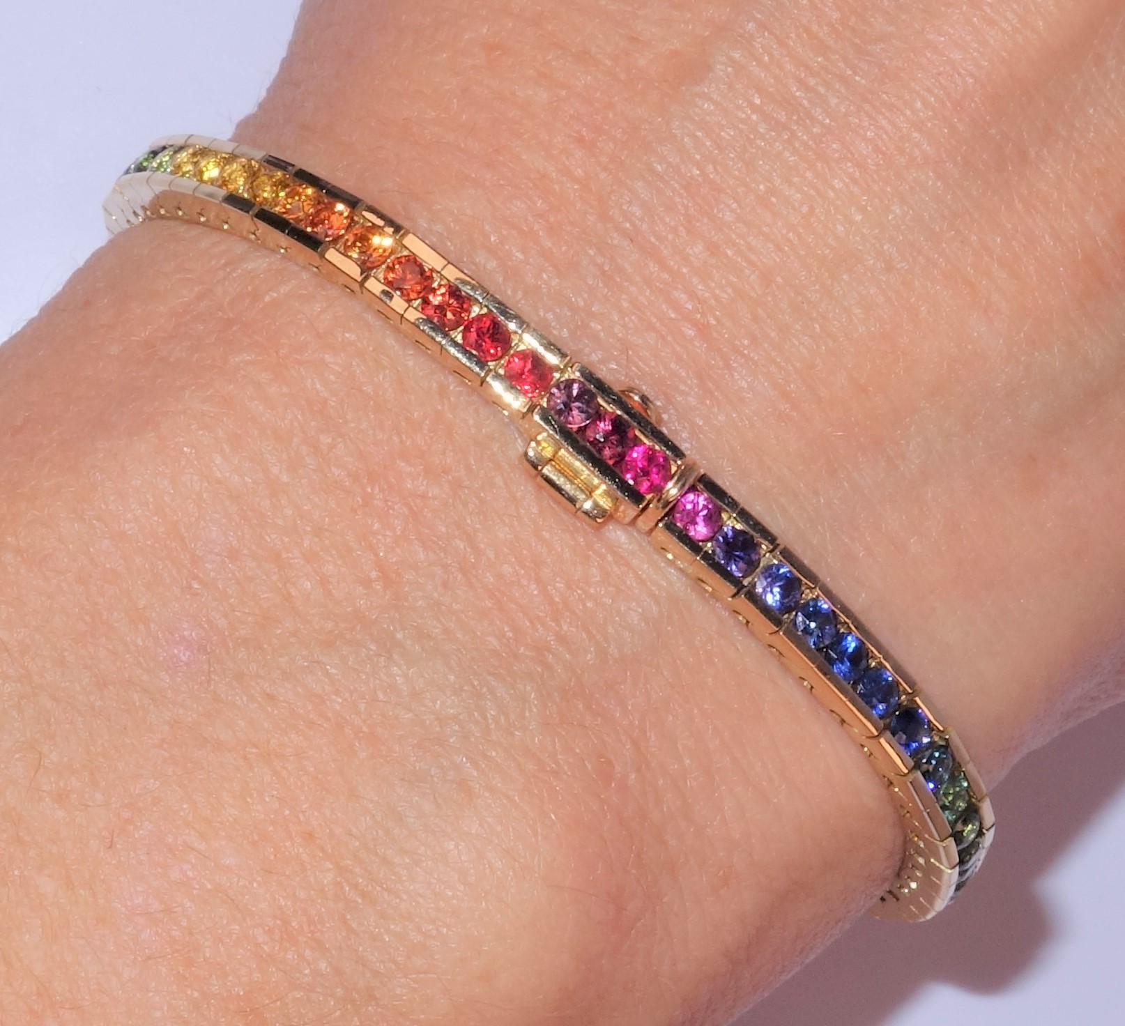 Contemporary 6.80 Carat Multi-Color Sapphire Statement Line Bracelet Estate Fine Jewelry For Sale