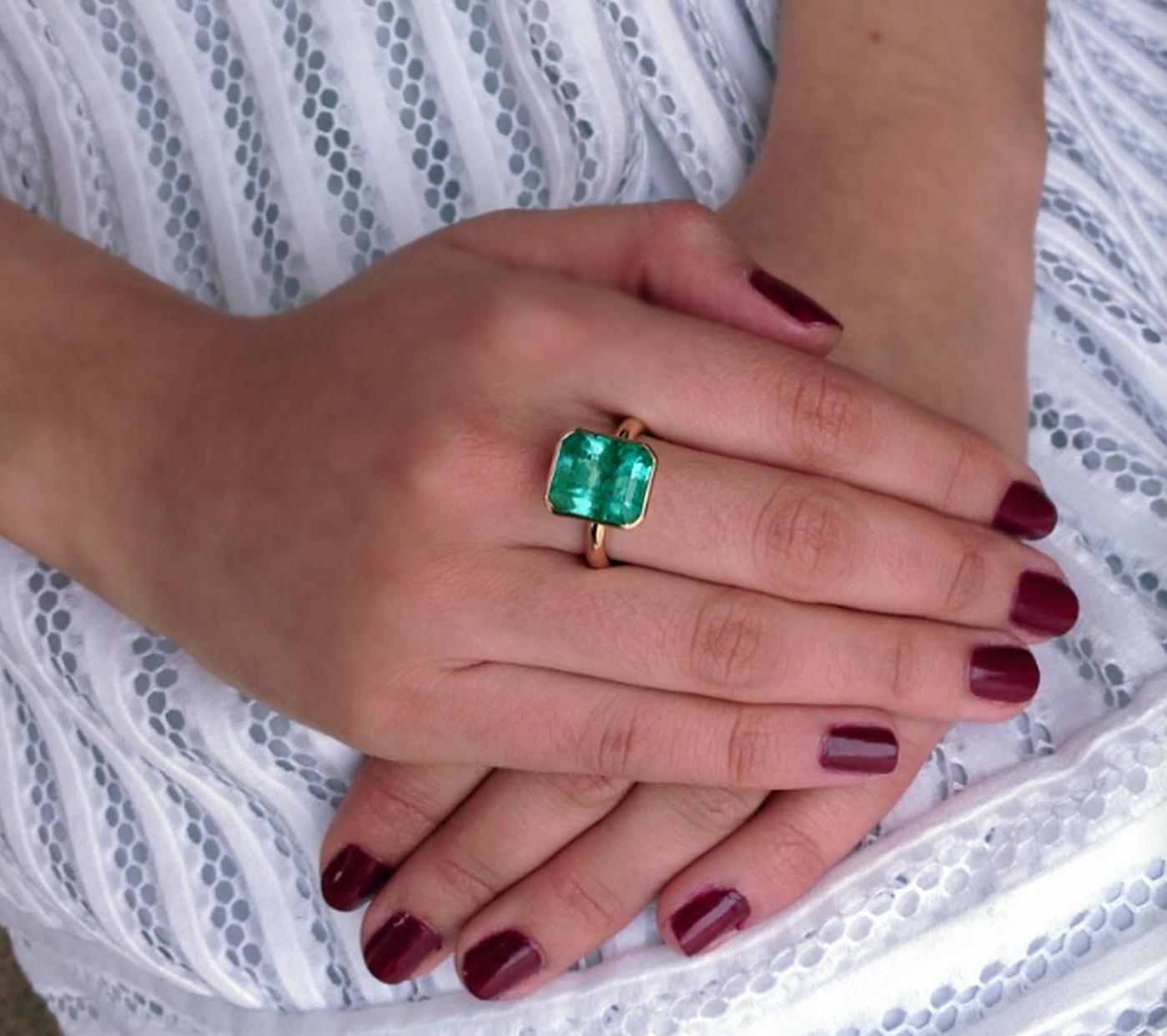 colombian emerald engagement ring