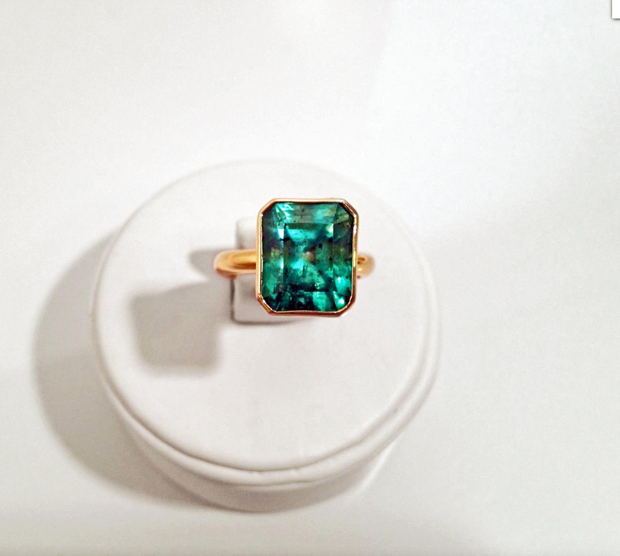 GIA 6.80 Carat Natural Colombian Emerald Solitaire Ring 18K Gold For Sale 1
