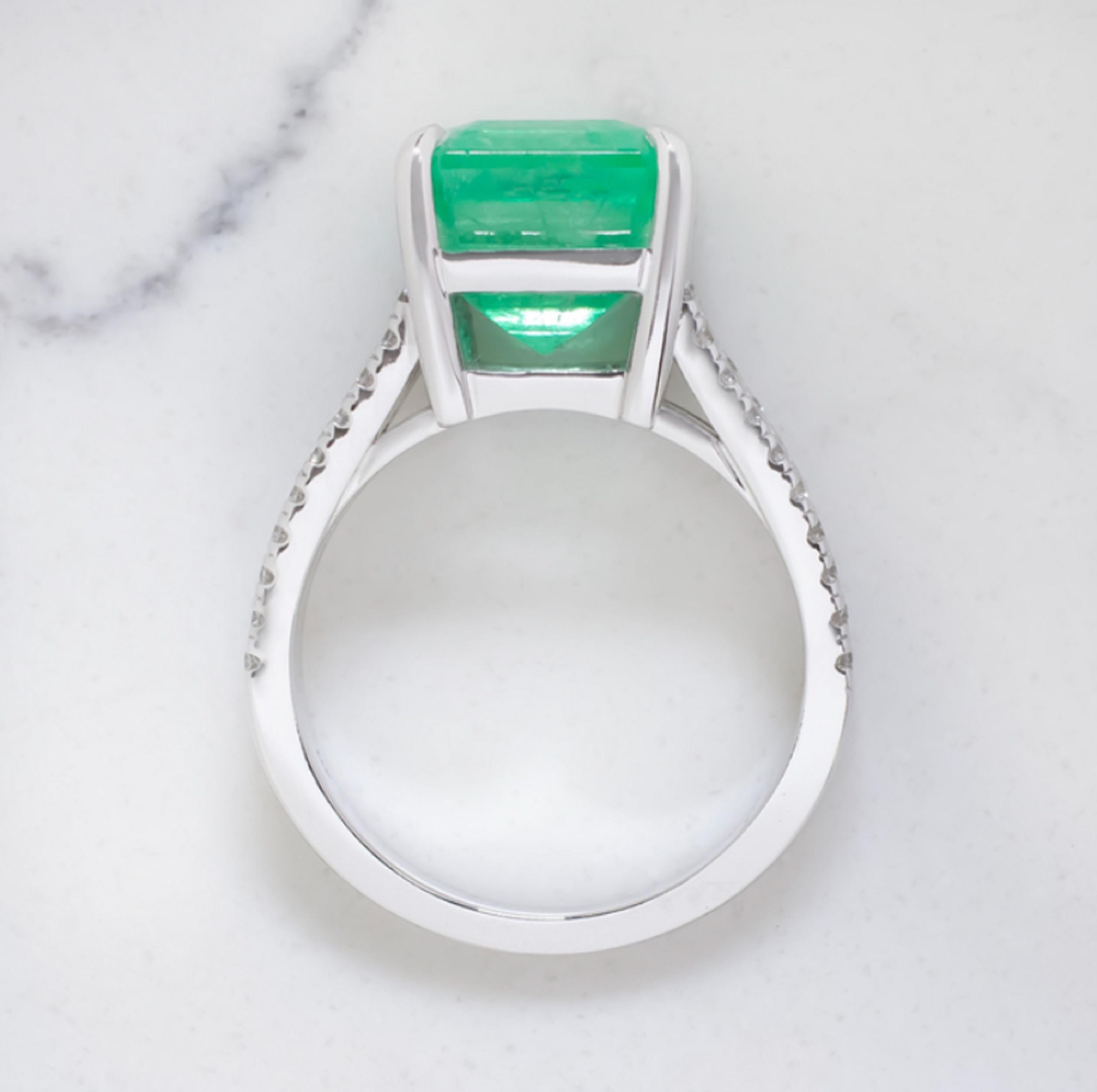 Emerald Cut 6.80 Carat Natural Green Emerald Diamond Solitaire Ring