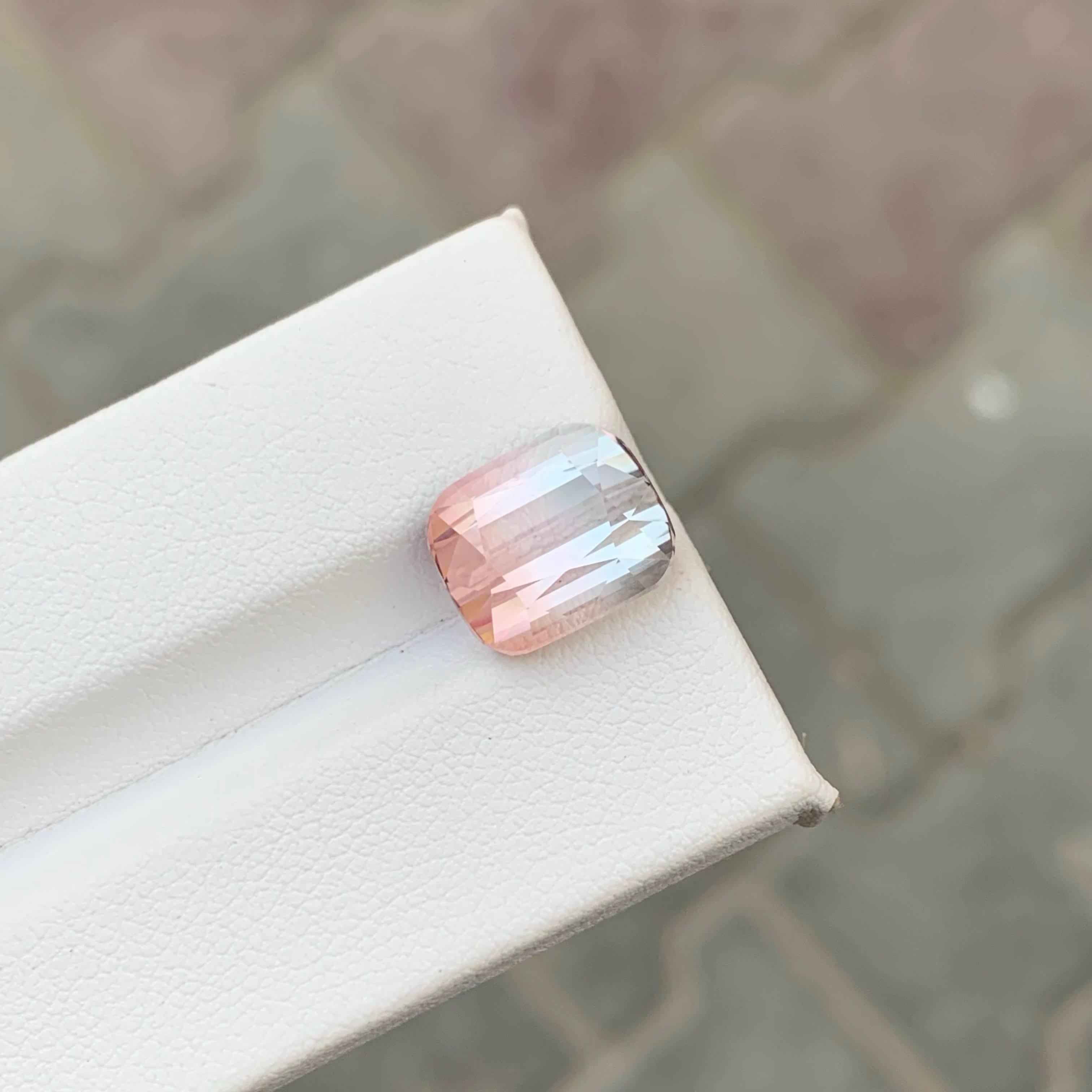 Moderne 6.80 Carat Natural Loose Bi Color Tourmaline Stone Cushion Cut Afghan Gemstone (pierre précieuse afghane) en vente