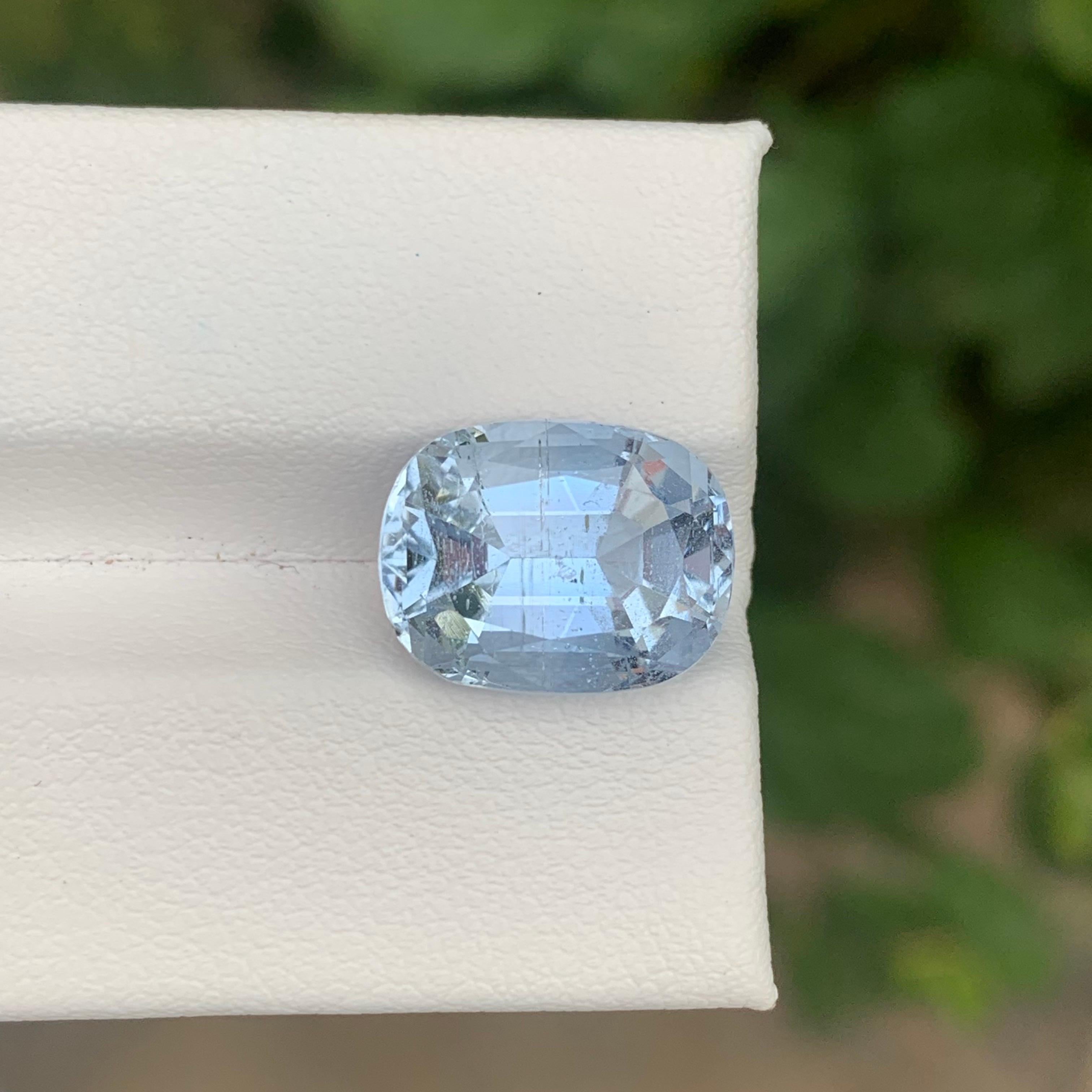 6.80 Carat Natural Loose Goshenite Aquamarine Cushion Shape Gemstone In New Condition For Sale In Peshawar, PK