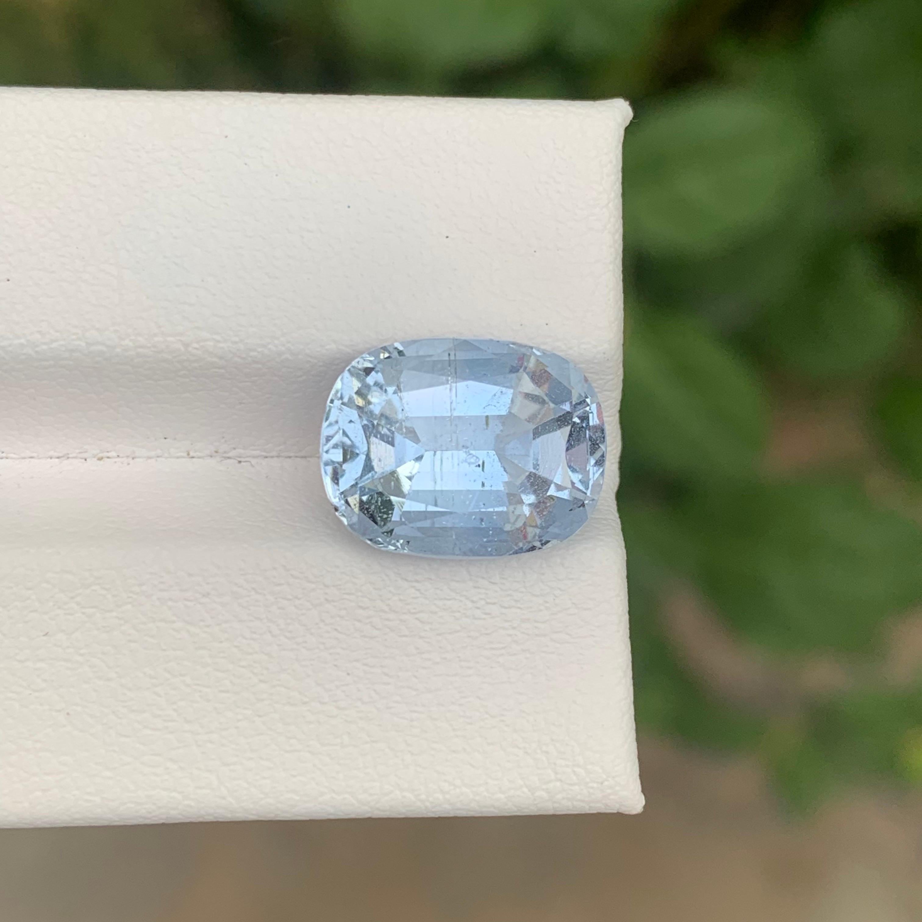 6.80 Carat Natural Loose Goshenite Aquamarine Cushion Shape Gemstone For Sale 3