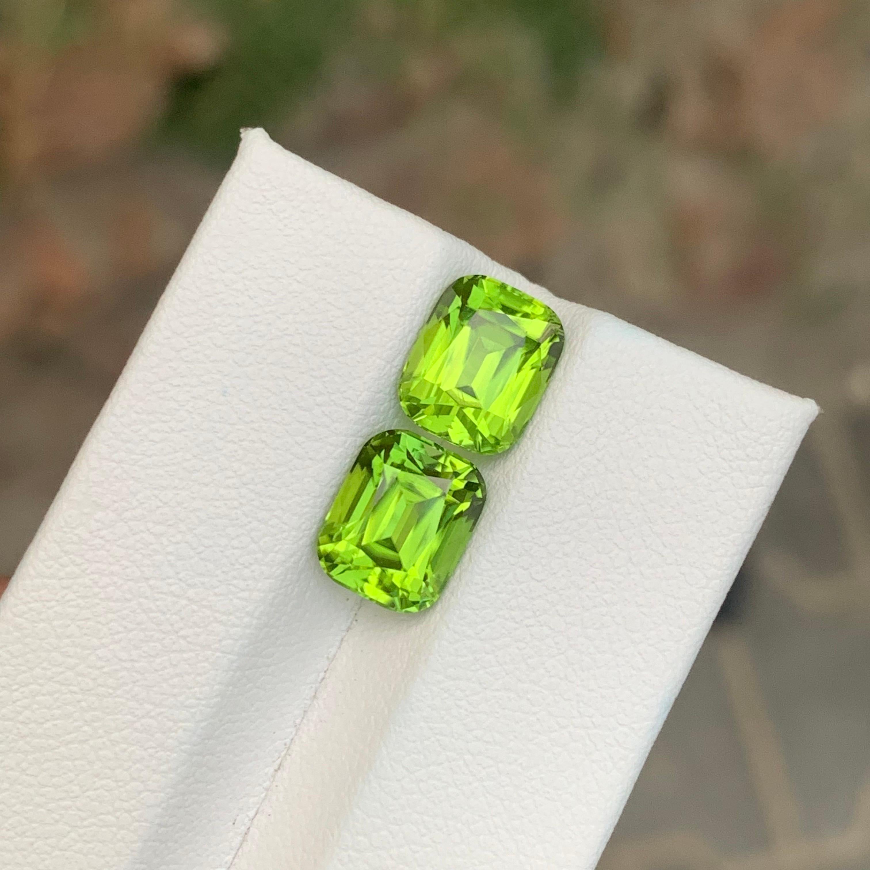 Coppia di peridoto sciolto naturale da 6.80 carati per la creazione di gioielli In condizioni Nuovo in vendita a Peshawar, PK