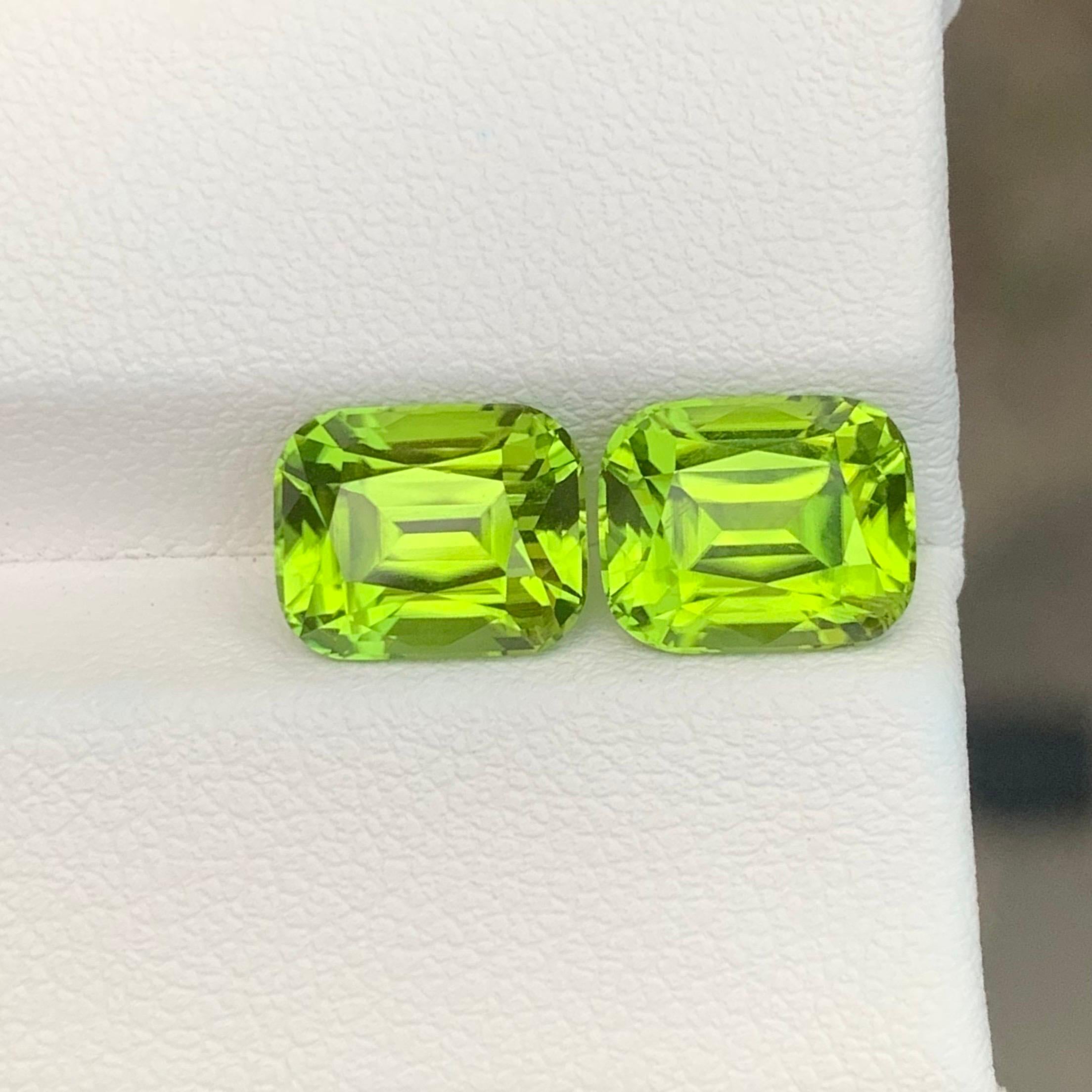 Coppia di peridoto sciolto naturale da 6.80 carati per la creazione di gioielli in vendita 1