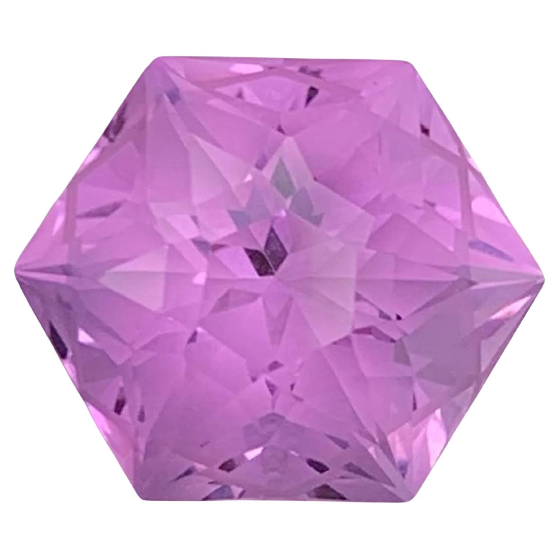 6.80 Carat Natural Loose Purple Amethyst Stone Hexagonal Cut African Gemstone (Améthyste violette en vrac, taille hexagonale) en vente