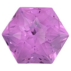 6.80 Carat Natural Loose Purple Amethyst Stone Hexagonal Cut African Gemstone (Améthyste violette en vrac, taille hexagonale)