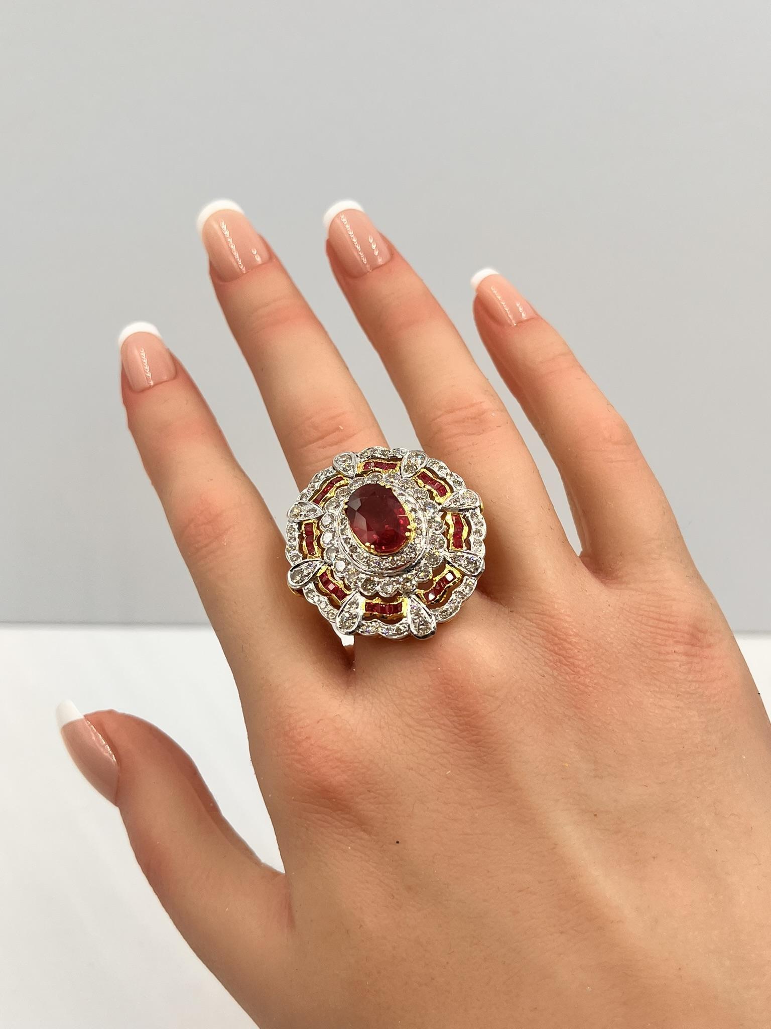 Bague en or 18 carats 6,80 carats rubis et 2,44 diamants en vente 4