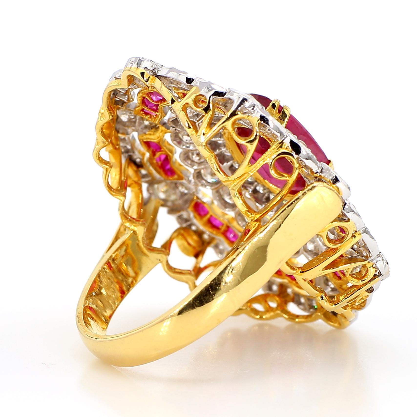 Bague en or 18 carats 6,80 carats rubis et 2,44 diamants en vente 1