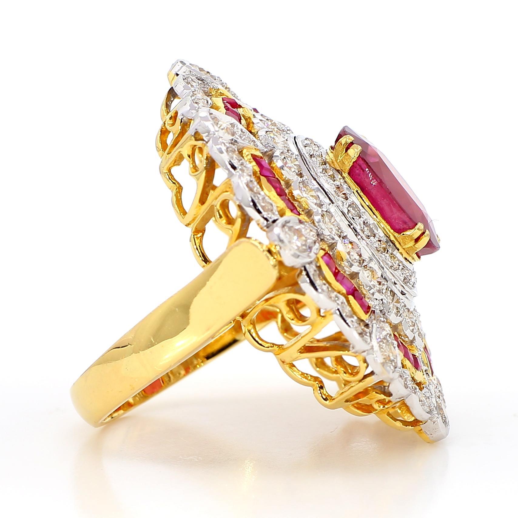 Bague en or 18 carats 6,80 carats rubis et 2,44 diamants en vente 2