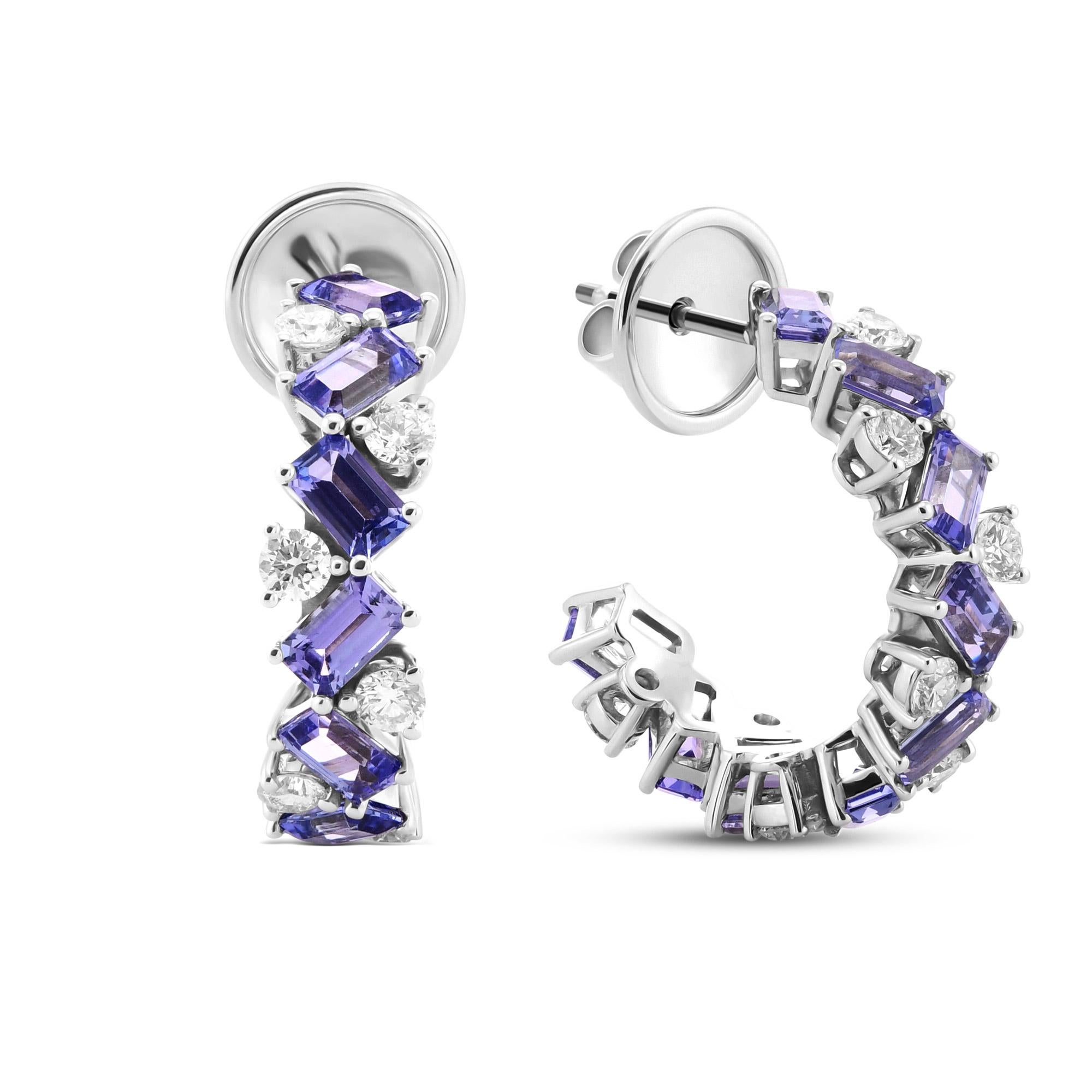 Moderno Orecchini a cerchio con tanzanite e diamante da 6,80 carati in vendita