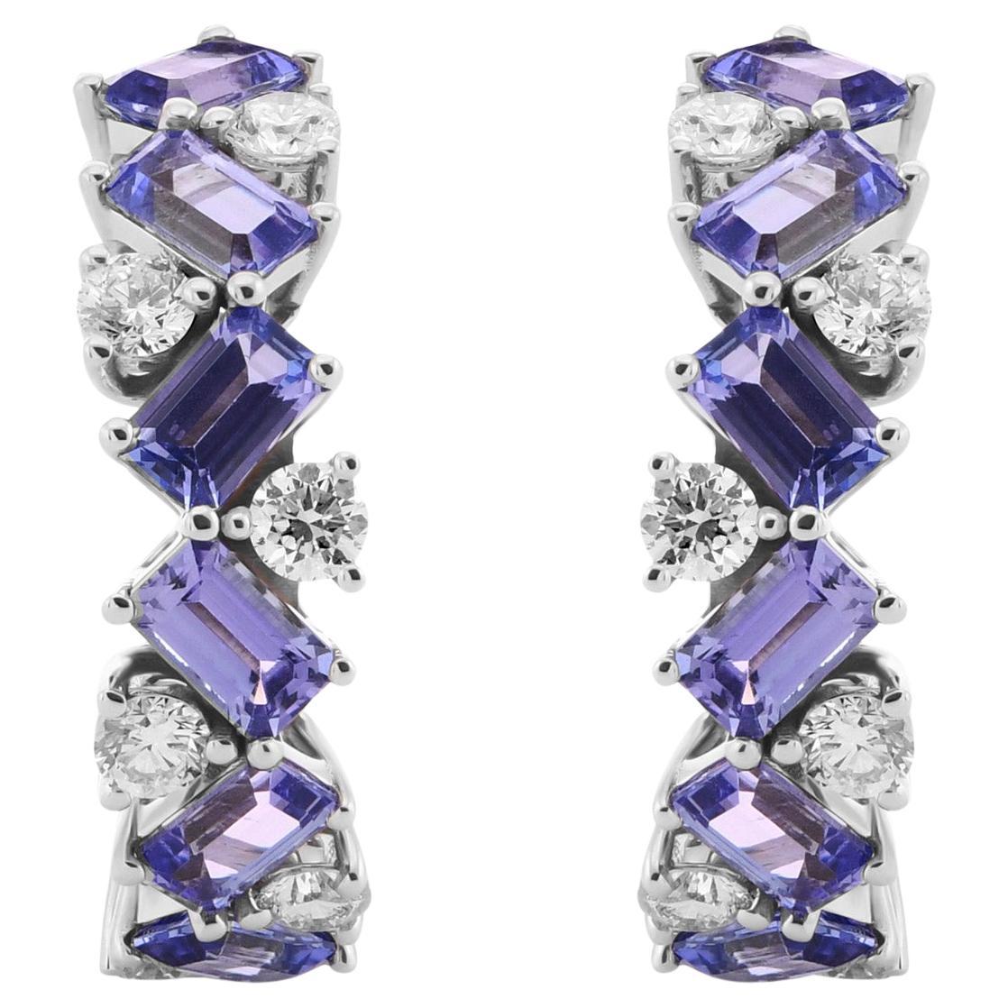 Orecchini a cerchio con tanzanite e diamante da 6,80 carati in vendita