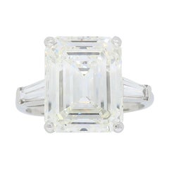 6.81 Karat Diamantring mit Smaragdschliff
