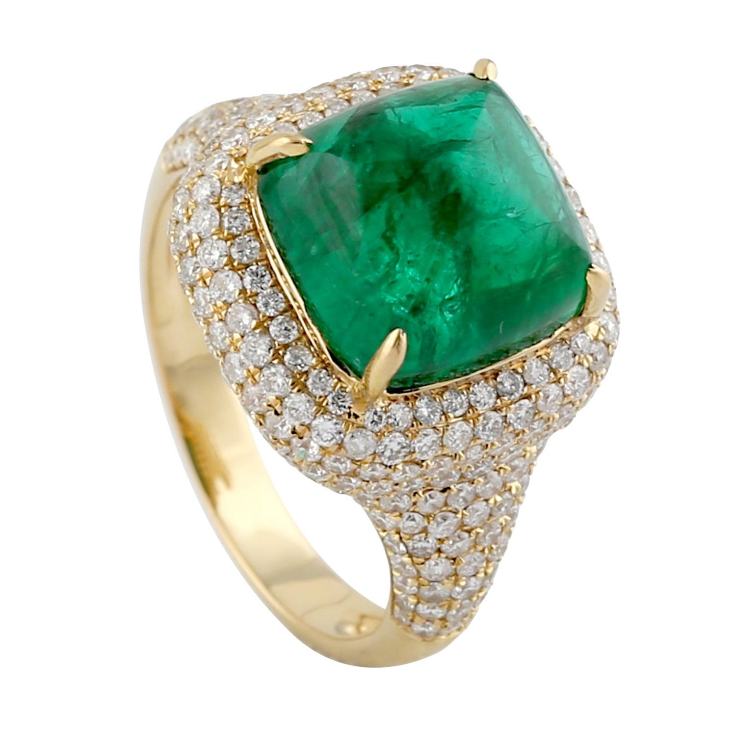 For Sale:  6.81 Carat Emerald Diamond 18 Karat Gold Ring 4
