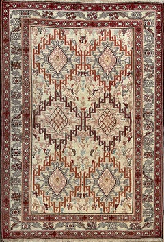 682 - Magnifique Kilim brodé de laine et de soie du Caucase