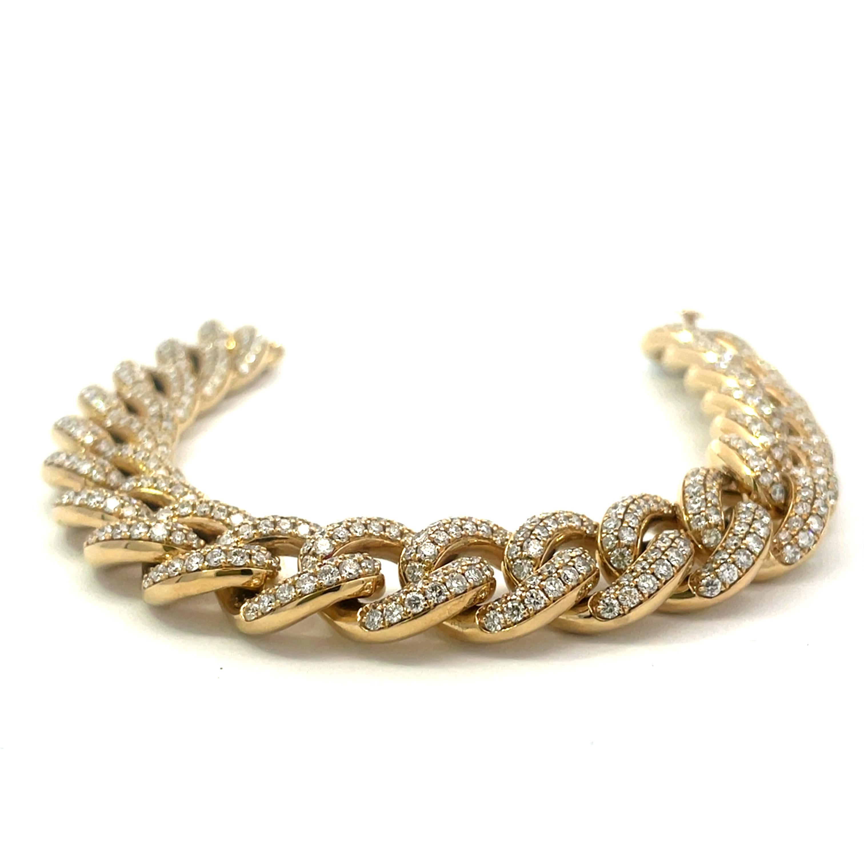 6.82 Carat Yellow Gold Cuban Link All Diamond Bracelet In New Condition For Sale In New York, NY