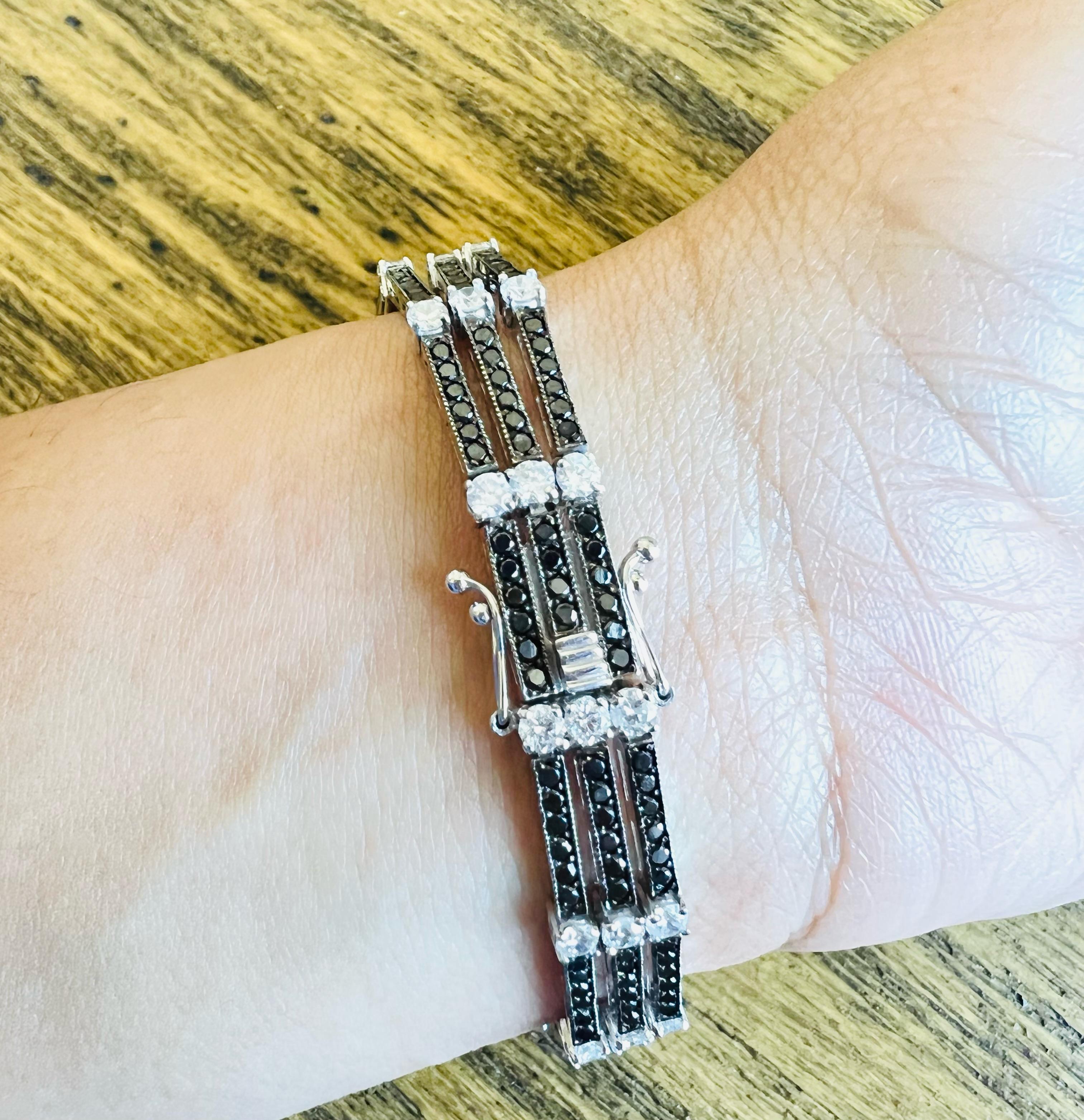 6.83 Carat Black Diamond White Diamond 14 Karat White Gold Bracelet In New Condition In Los Angeles, CA