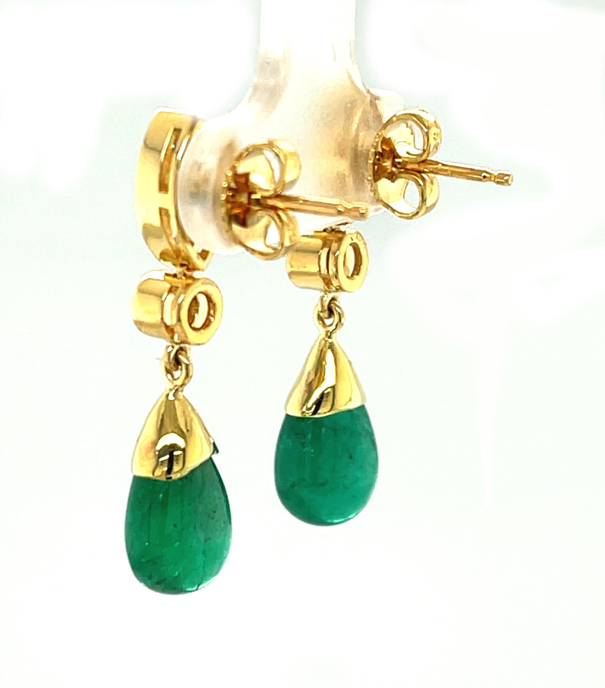 Emerald Drop and Diamond Dangle Earrings in Yellow Gold, 6.83 Carats Total In New Condition For Sale In Los Angeles, CA