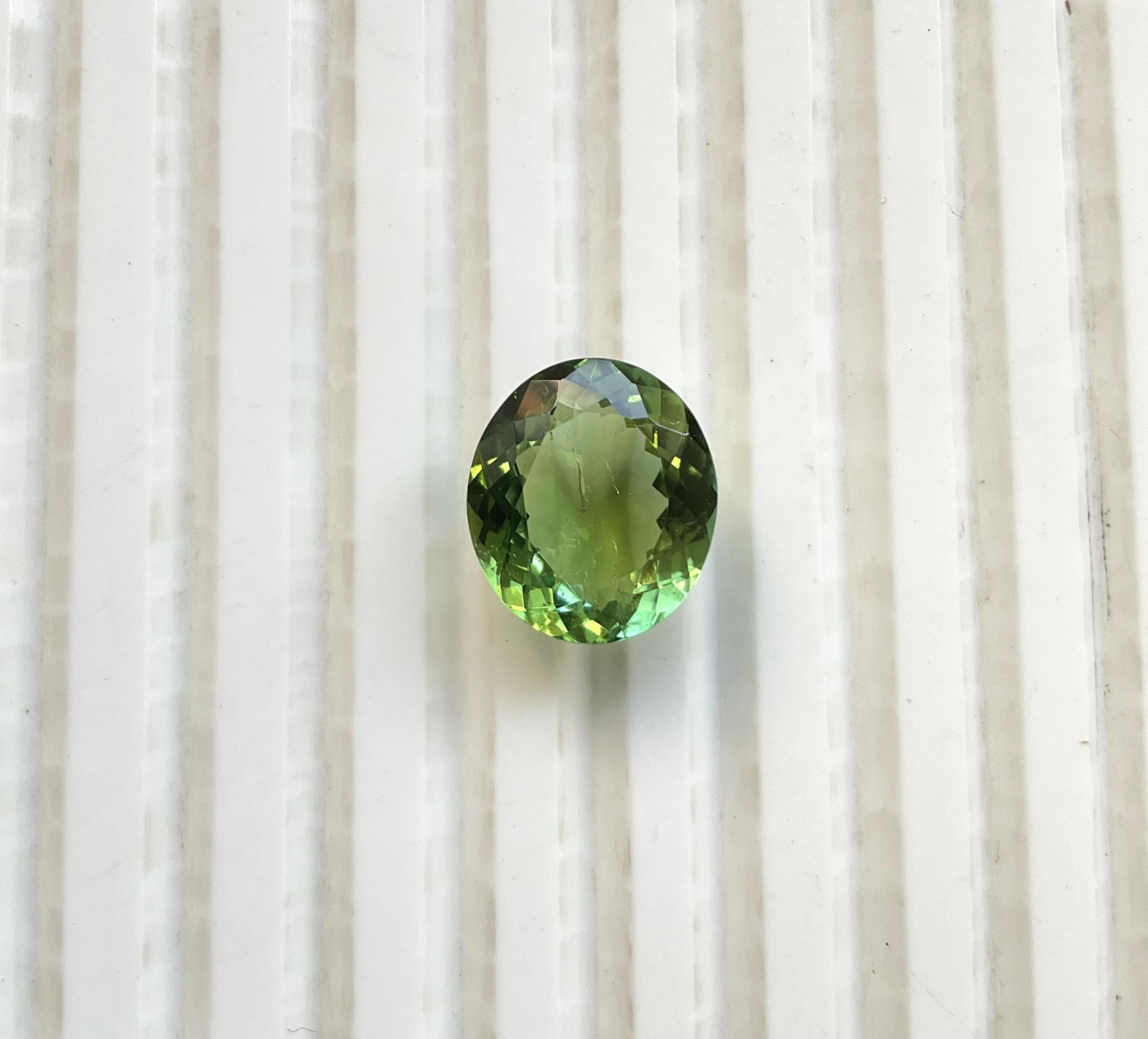 6.84 Carats Green Tourmaline Oval Faceted Cut stone For Jewelry Natural Gemstone For Sale 2