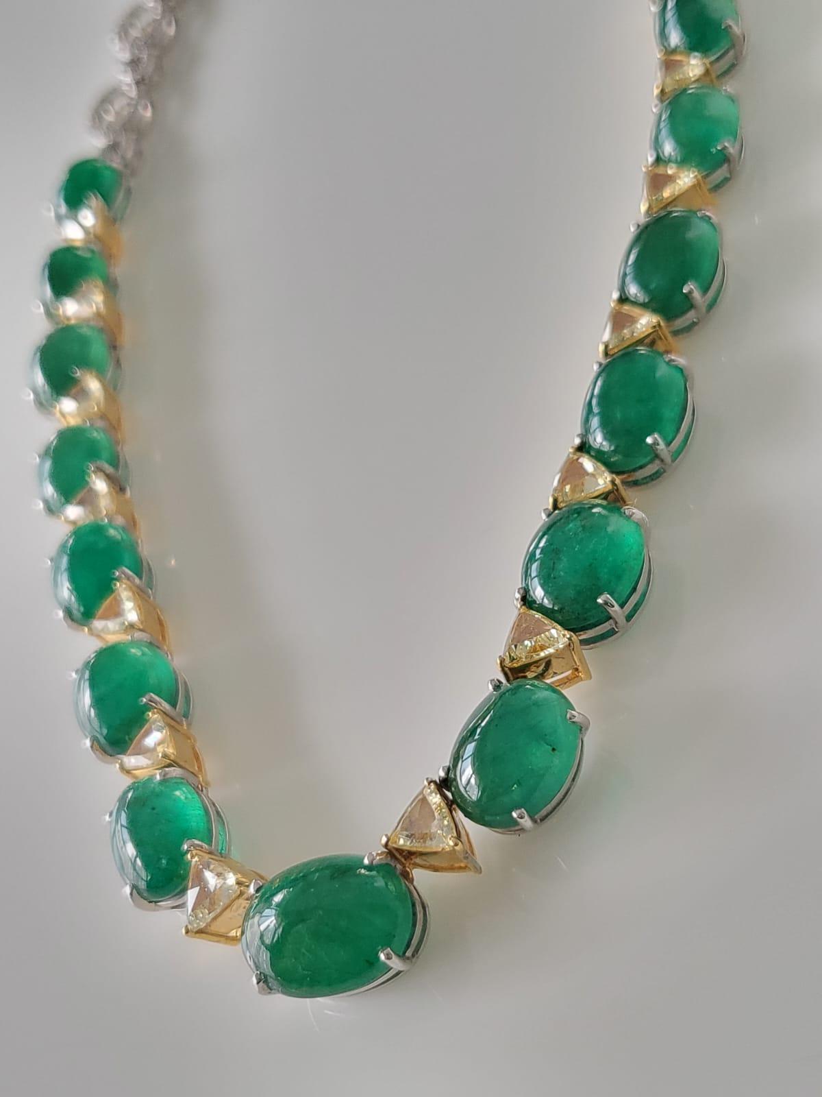 68.47 Carats Natural Zambian Emerald & Diamonds Choker Necklace & Earrings Set In New Condition For Sale In Hong Kong, HK