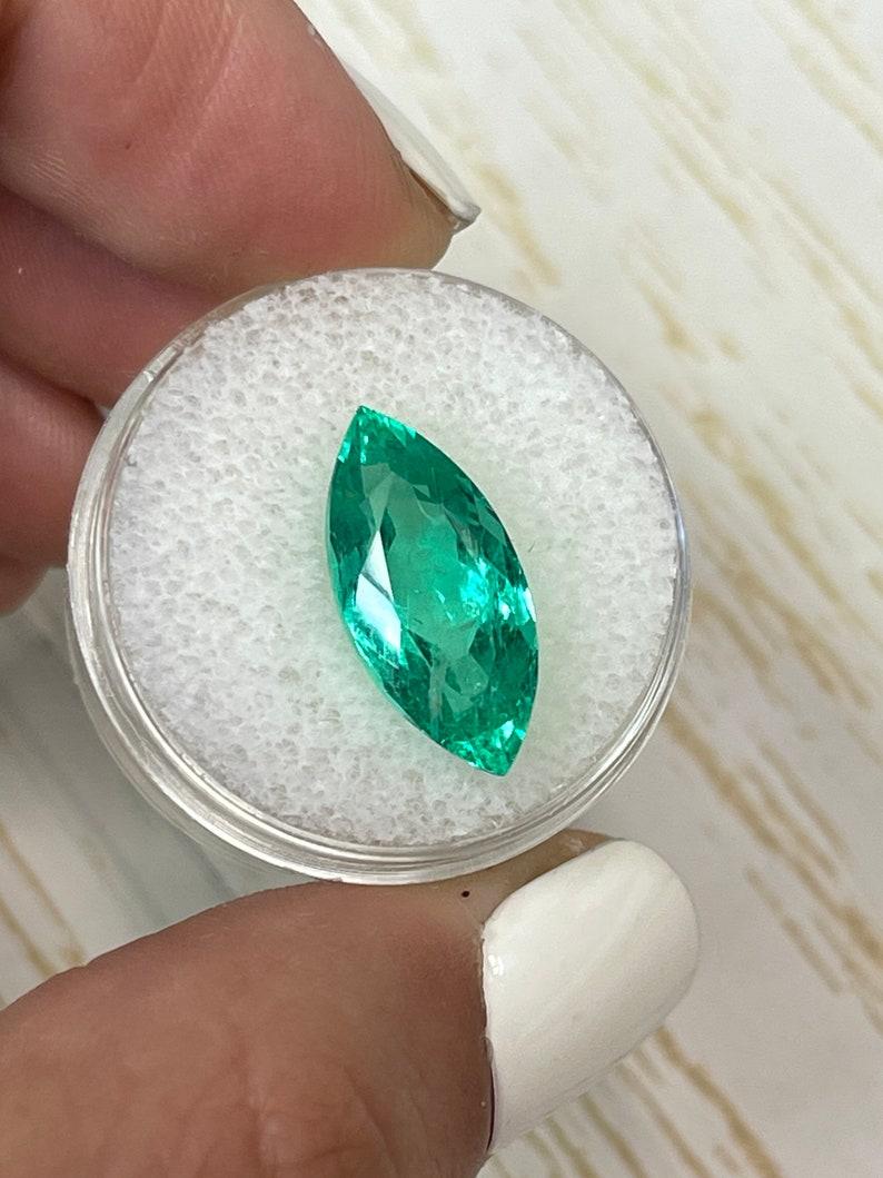 6.84cts 18.5x9 Natürlicher Grüner Marquise Kolumbianischer Smaragd - Erdgegrabener Edelstein im Angebot 1