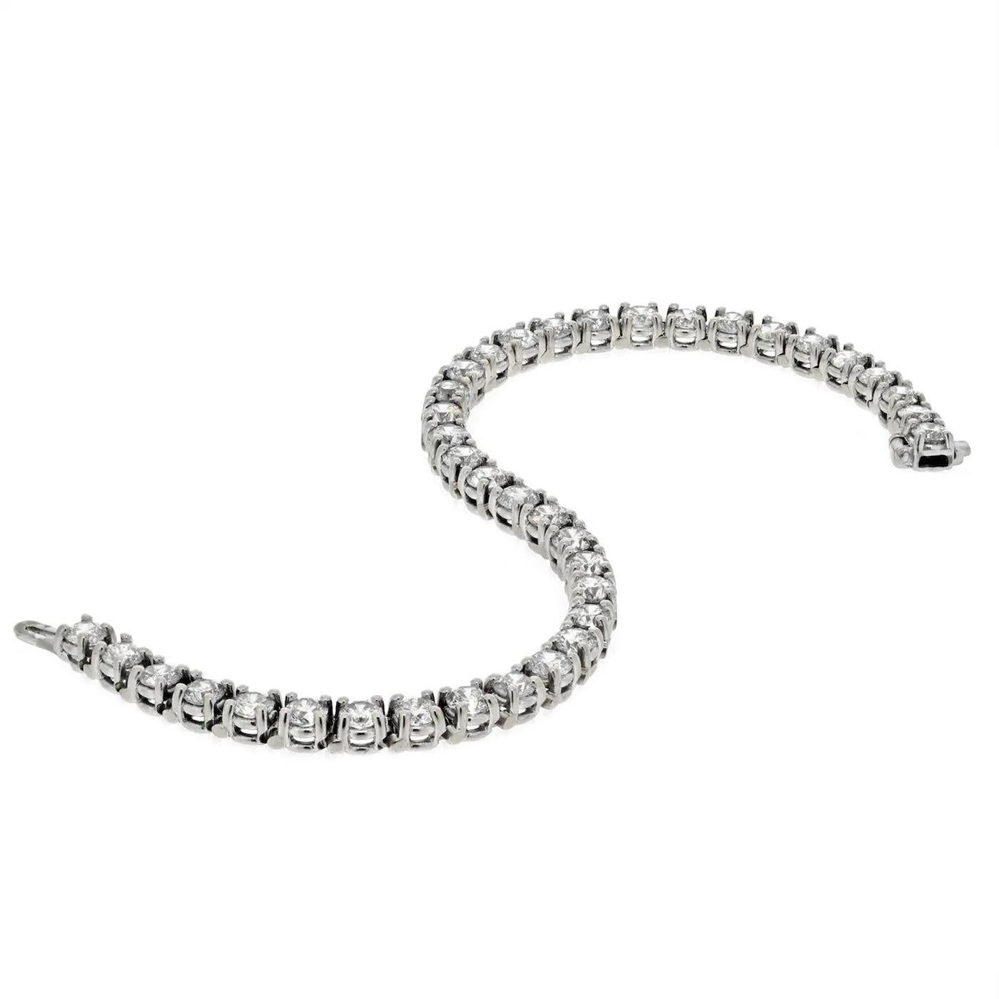 Modernist 6.85ctw 14K White Gold 42 Diamond Tennis Bracelet G/Si1 For Sale