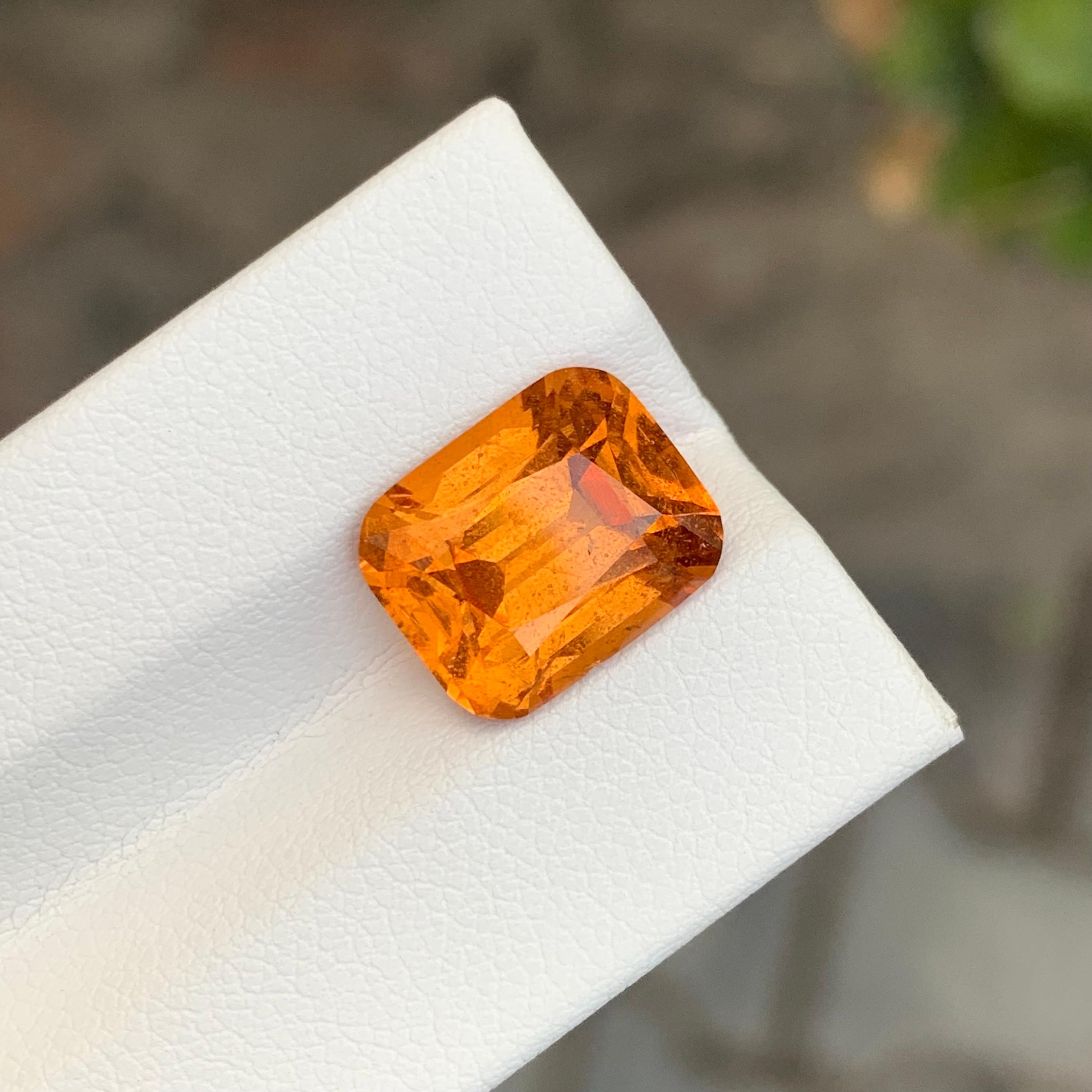 Taglio cuscino 6,88 carati di granato di assonite naturale sciolto a forma di cuscino in vendita