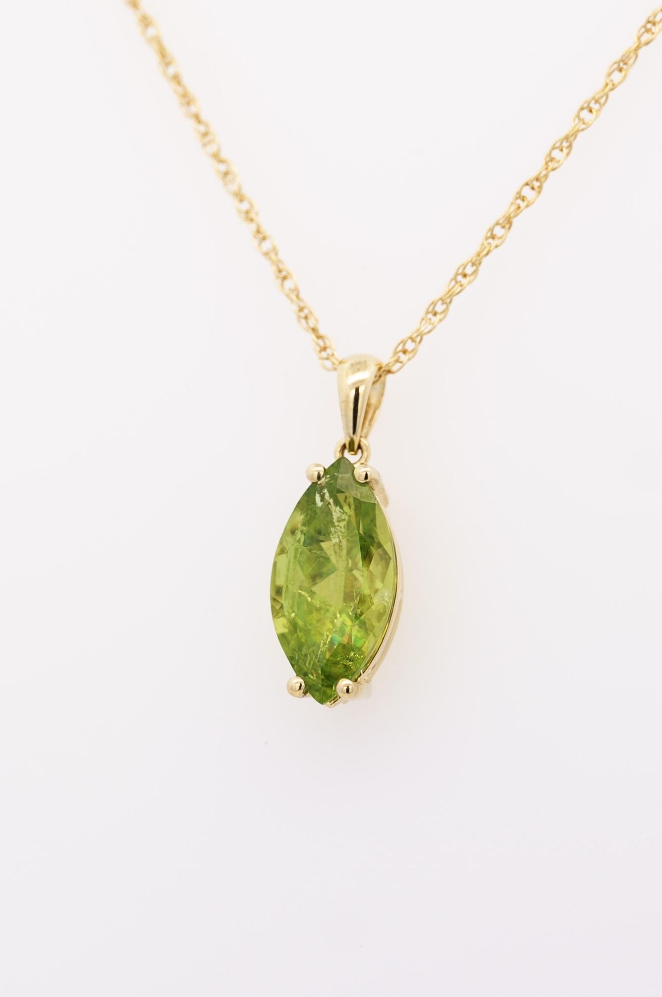 Modern 6.88 Carat Peridot Pendant Necklace in 14K Yellow Gold Rope Chain For Sale