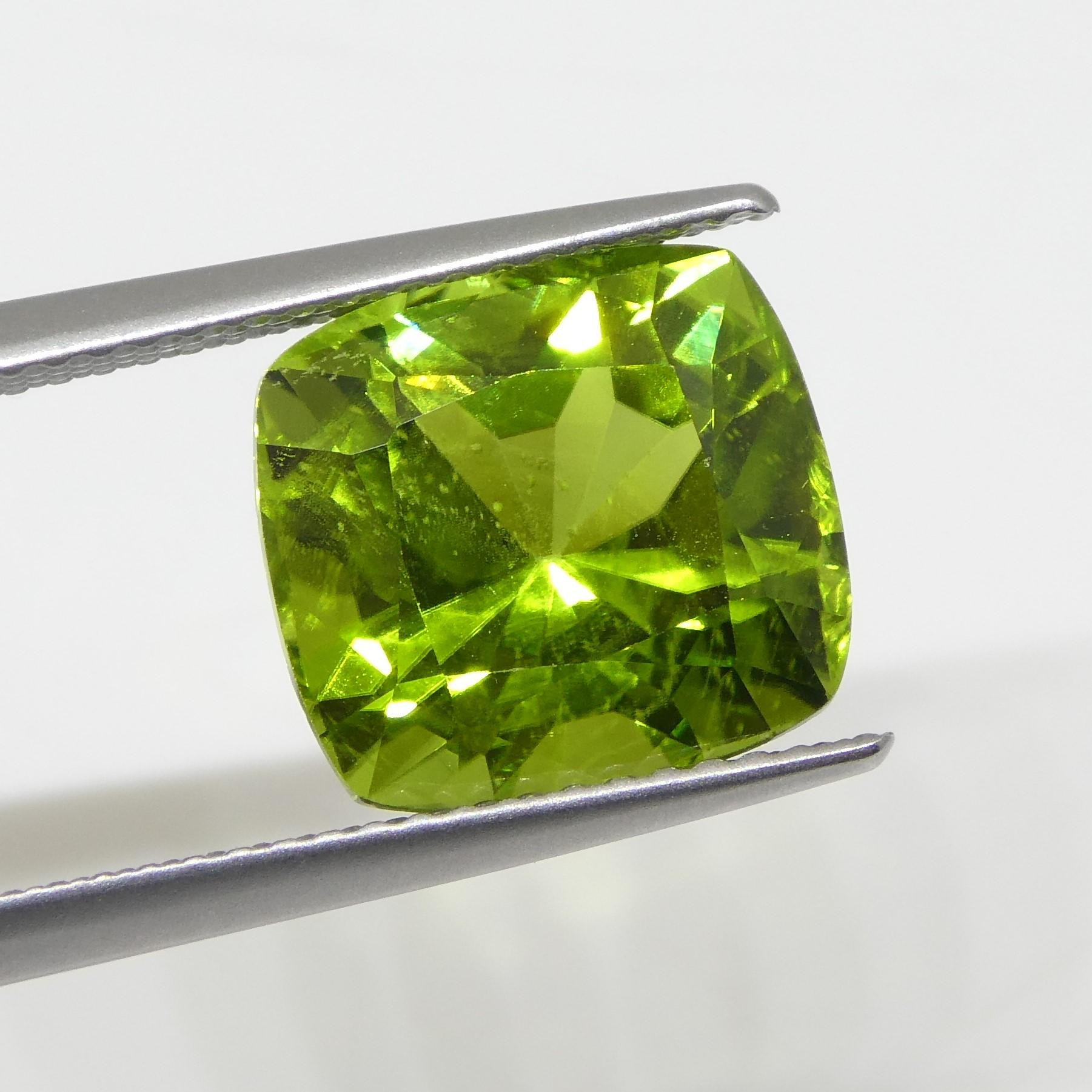 6.88 Carat Cushion Yellowish Green Peridot GIA Certified In New Condition For Sale In Toronto, Ontario