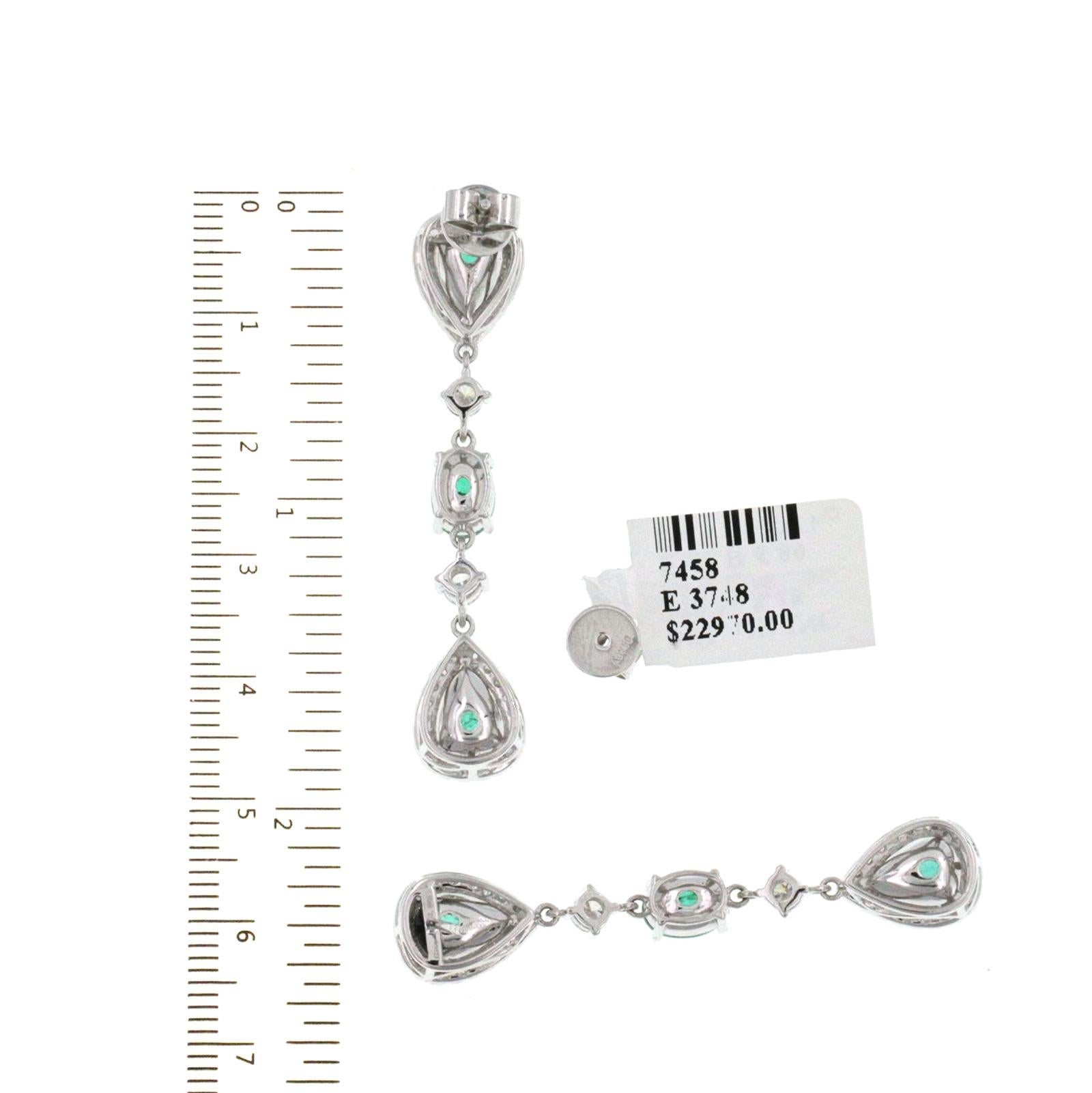 6.89 Carat Colombian Emerald and 1.79 Carat Diamonds 18 Karat Gold Drop Earrings For Sale 1