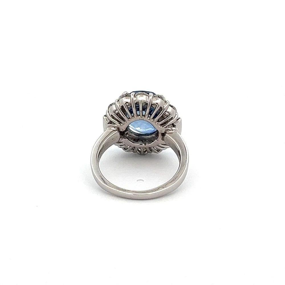 6.89 Carat Oval NO HEAT GIA Sapphire and Diamond Vintage Platinum Cocktail Ring In Excellent Condition For Sale In Montreal, QC