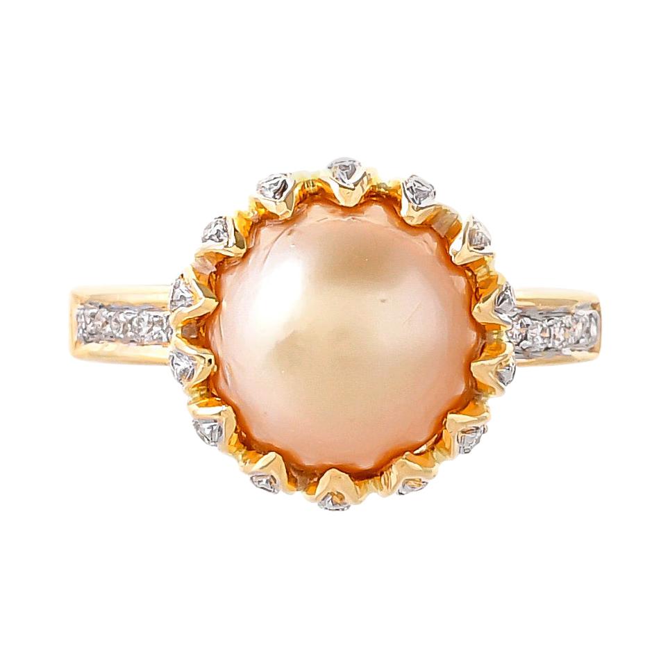 18 Karat Gelbgold Ring mit 6,89 Karat Südseeperle und Diamant im Angebot