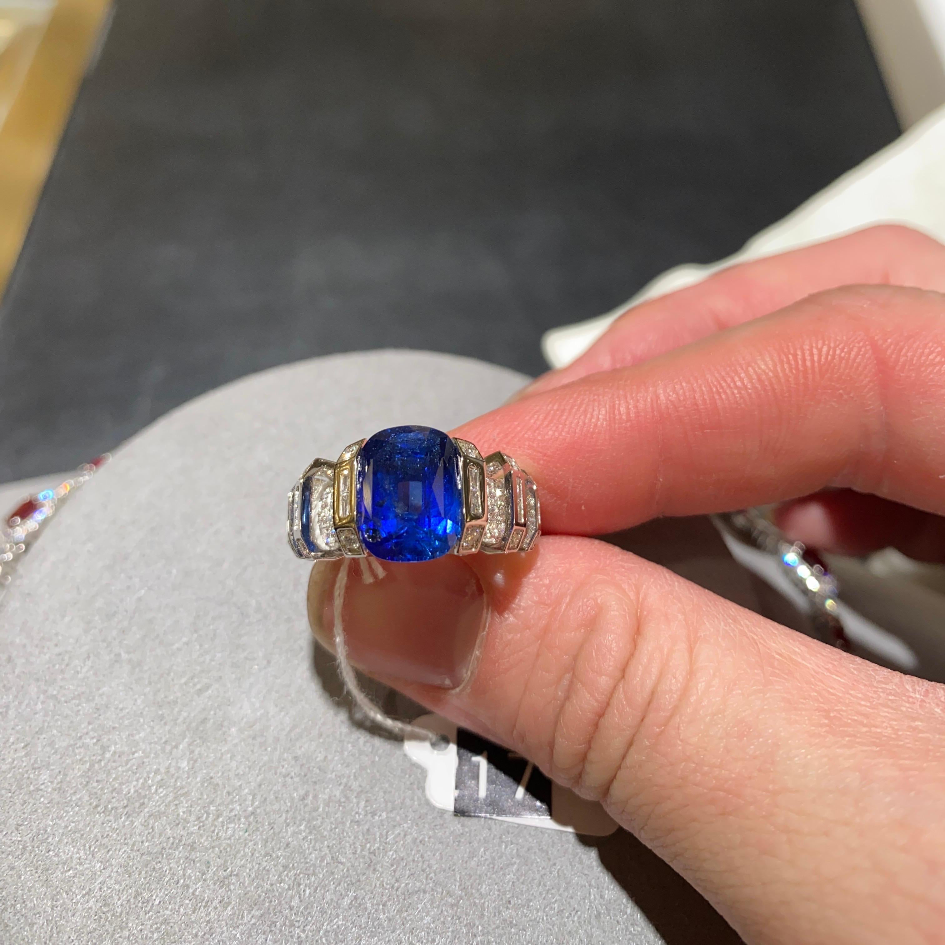 Eostre Blue Sapphire and Diamond Ring in 18K White Gold In New Condition For Sale In Melbourne, AU