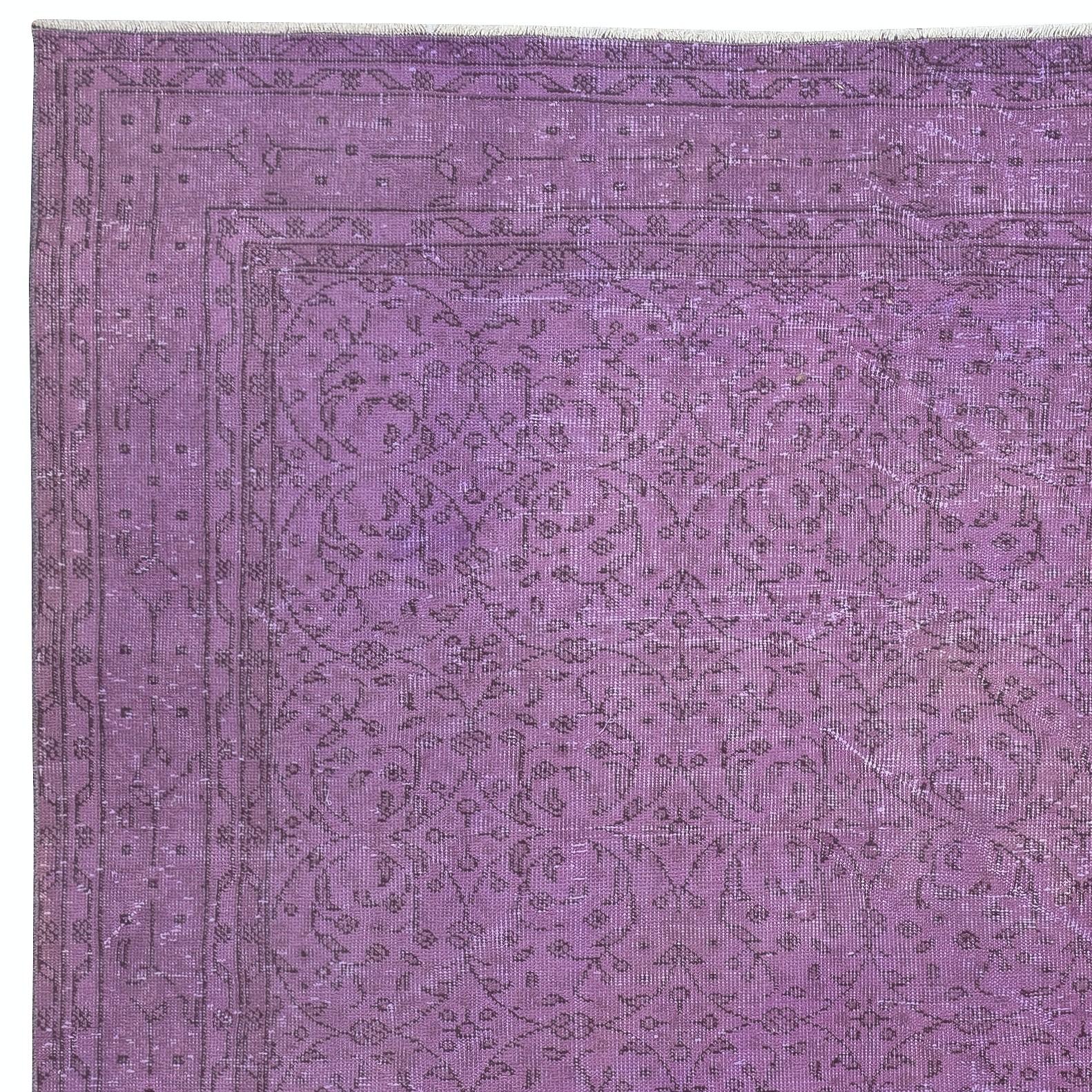 Turco Tappeto Modern Color viola 6.8x10 Ft, Tappeto turco fatto a mano, arredamento bohémien in vendita