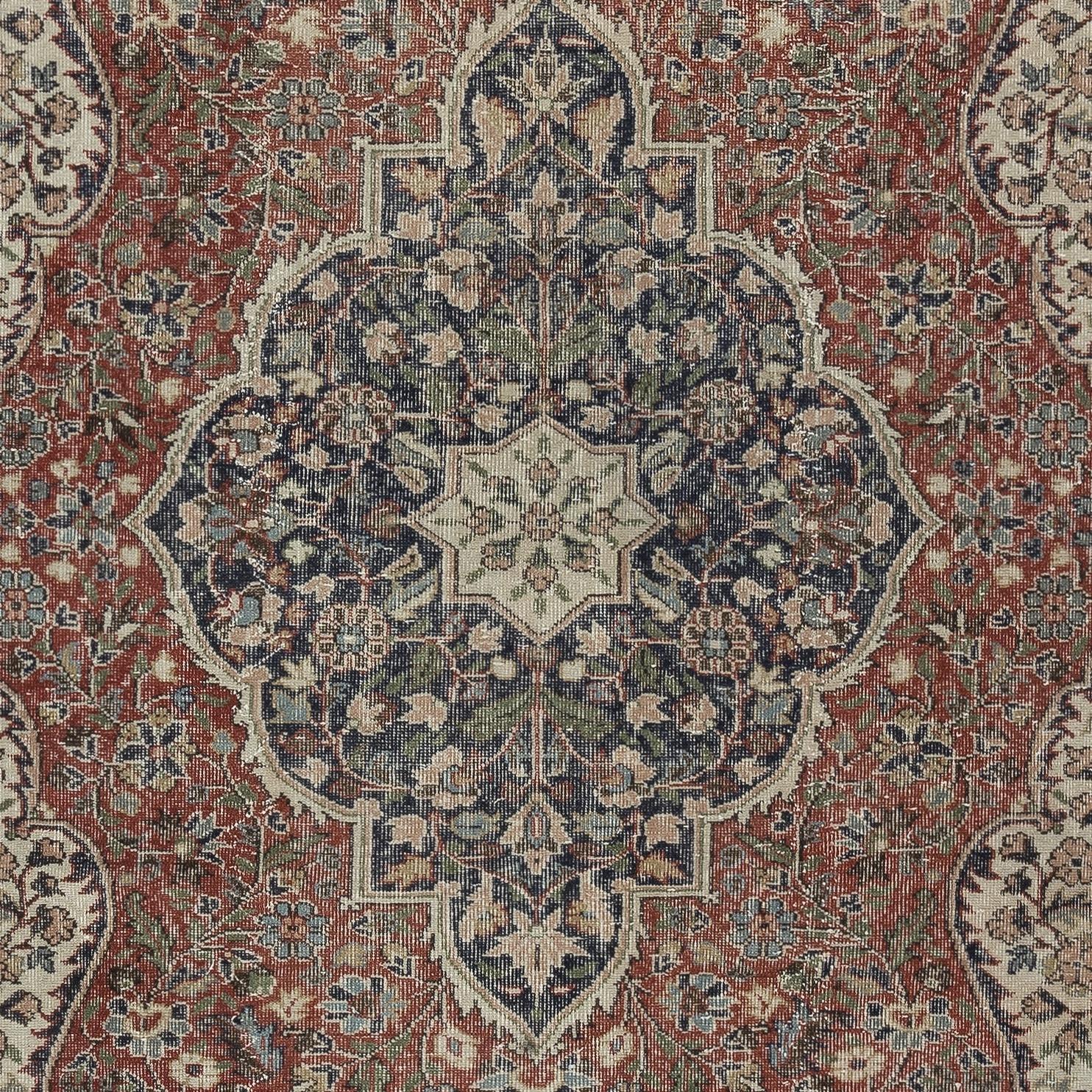 6.8x10.4 Ft Vintage Turkish Wool Area Rug. One of a kind Handmade Carpet In Good Condition For Sale In Spring Valley, NY