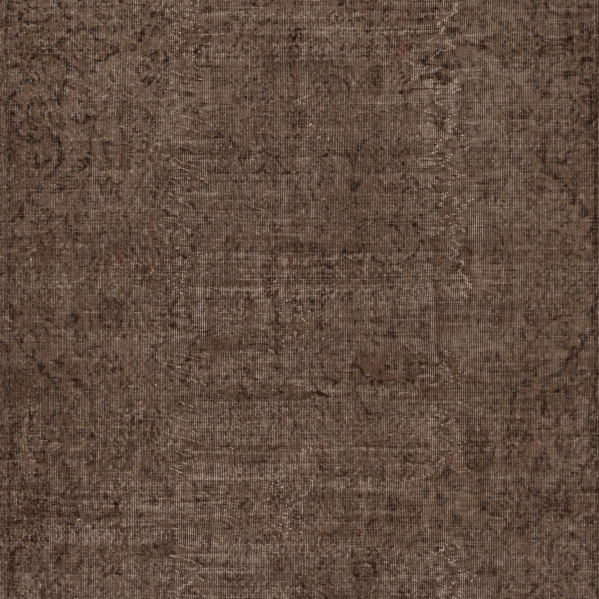 6.8x10.5 Ft Brown Redyed Handgemachter Teppich. Vintage Turkish Area Rug für Wohnzimmer (Türkisch) im Angebot