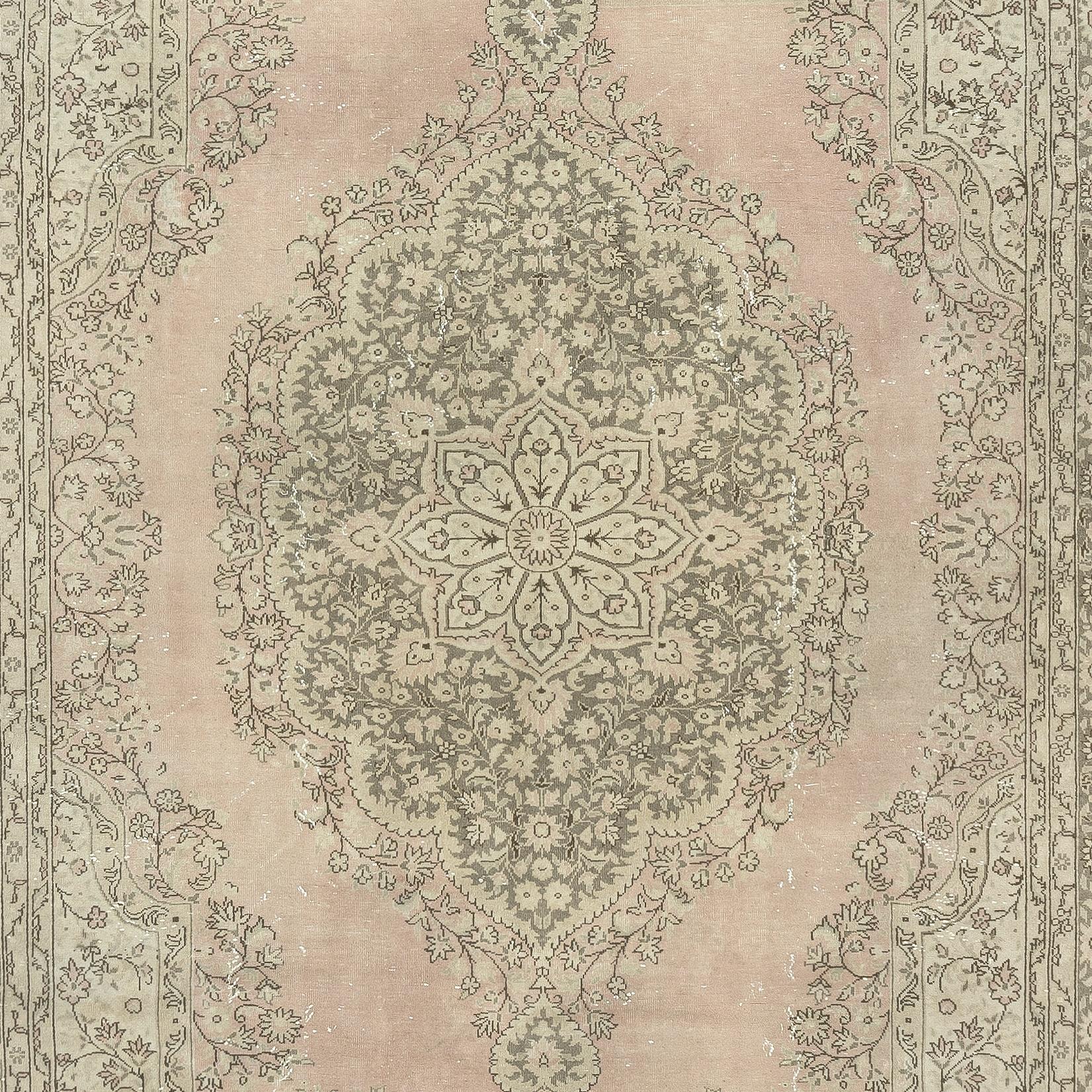 Annodato a mano 6.8x10.5 Ft Tappeto d'area vintage unico nel suo genere. Tappeto turco fatto a mano in vendita