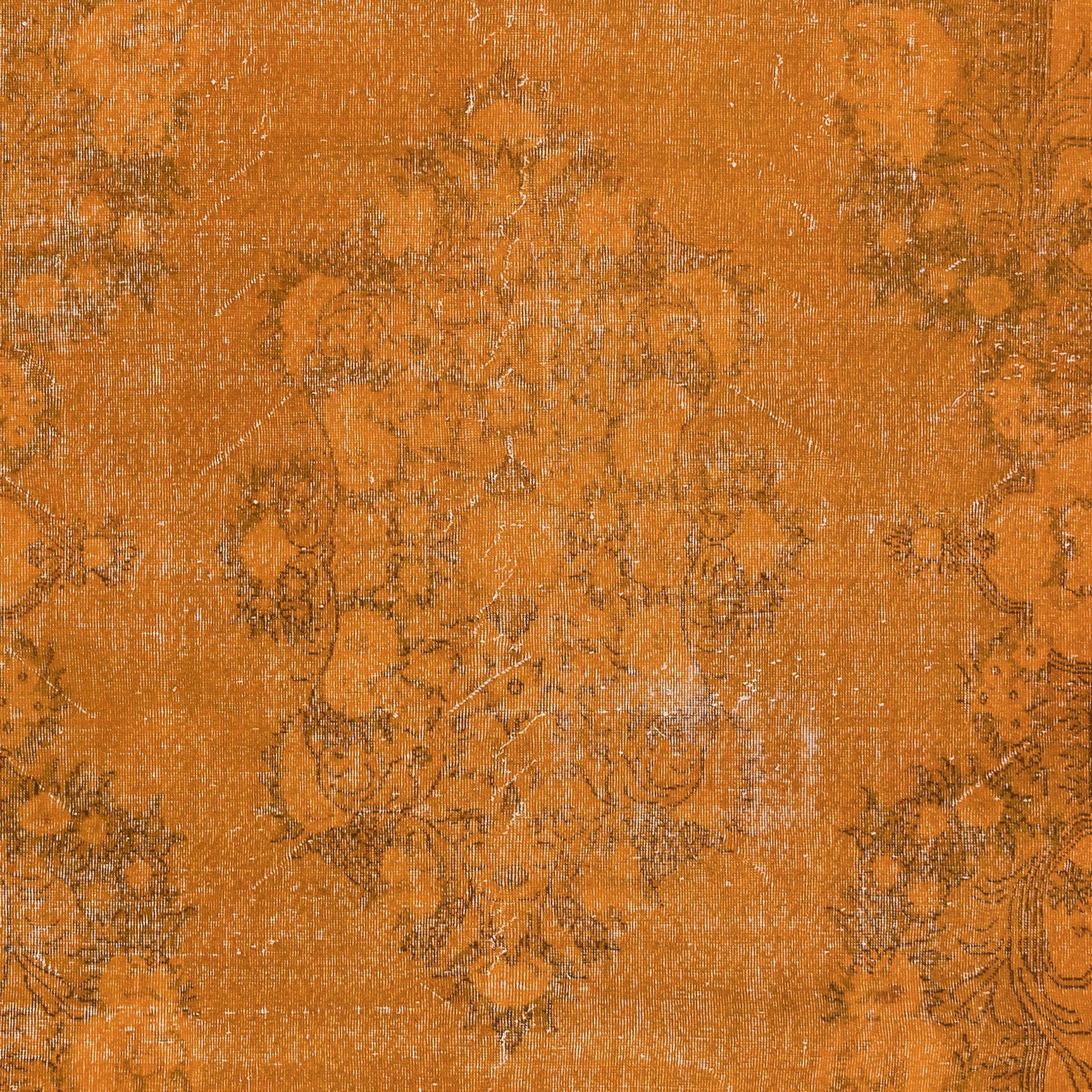 Moderno 6.8x10.6 Ft Contemporary Wool Area Rug in Orange, Handknotted in Turkey in vendita