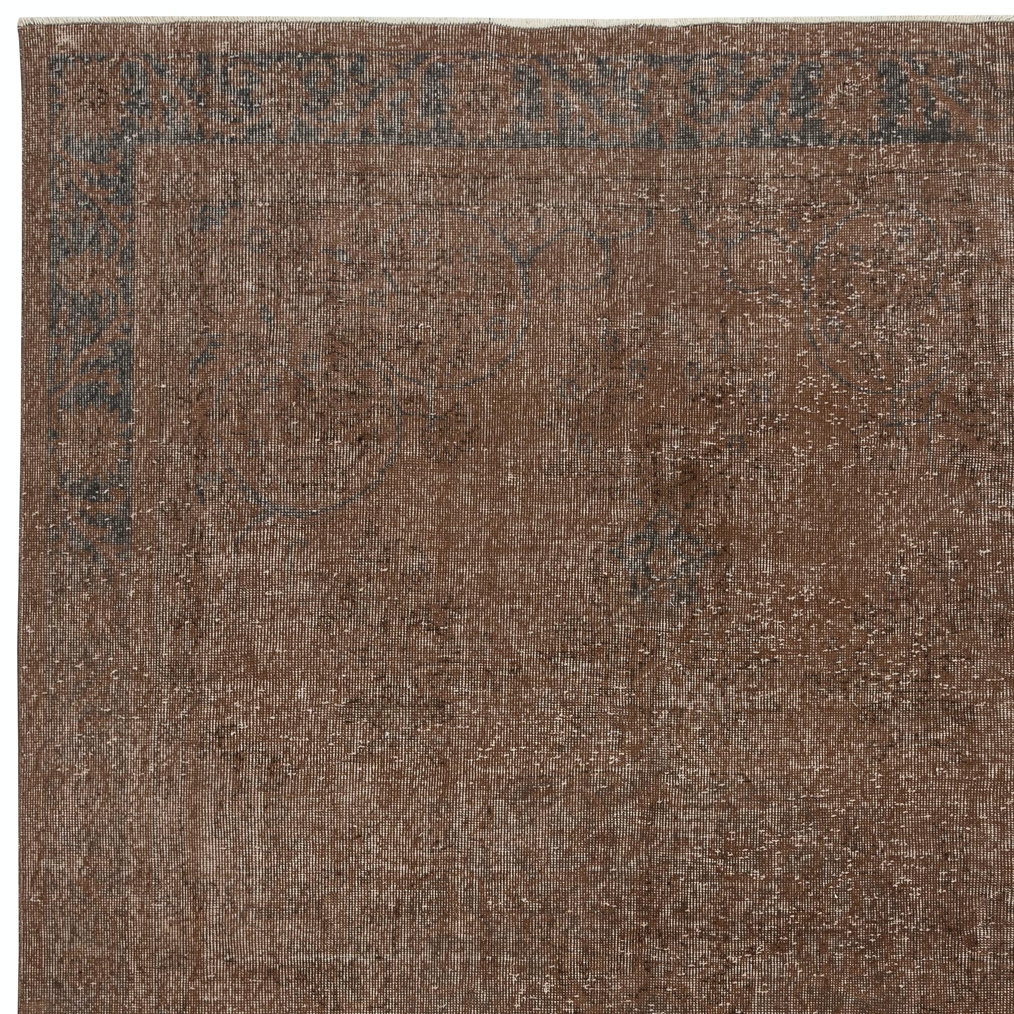 6.8x10.7 Ft Vintage Handmade Türkisch Teppich Redyed in Braun für moderne Interieurs im Zustand „Gut“ im Angebot in Spring Valley, NY